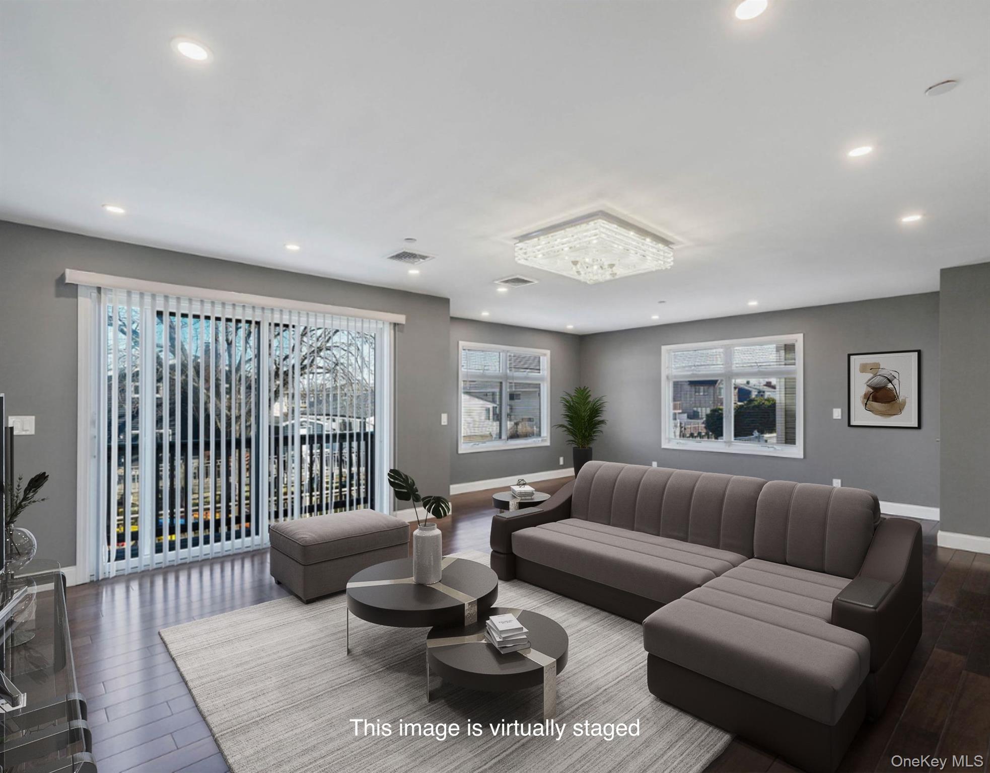 #9 photo, 829 S Long Beach Avenue, ナッソー郡 Freeport , NY 11520