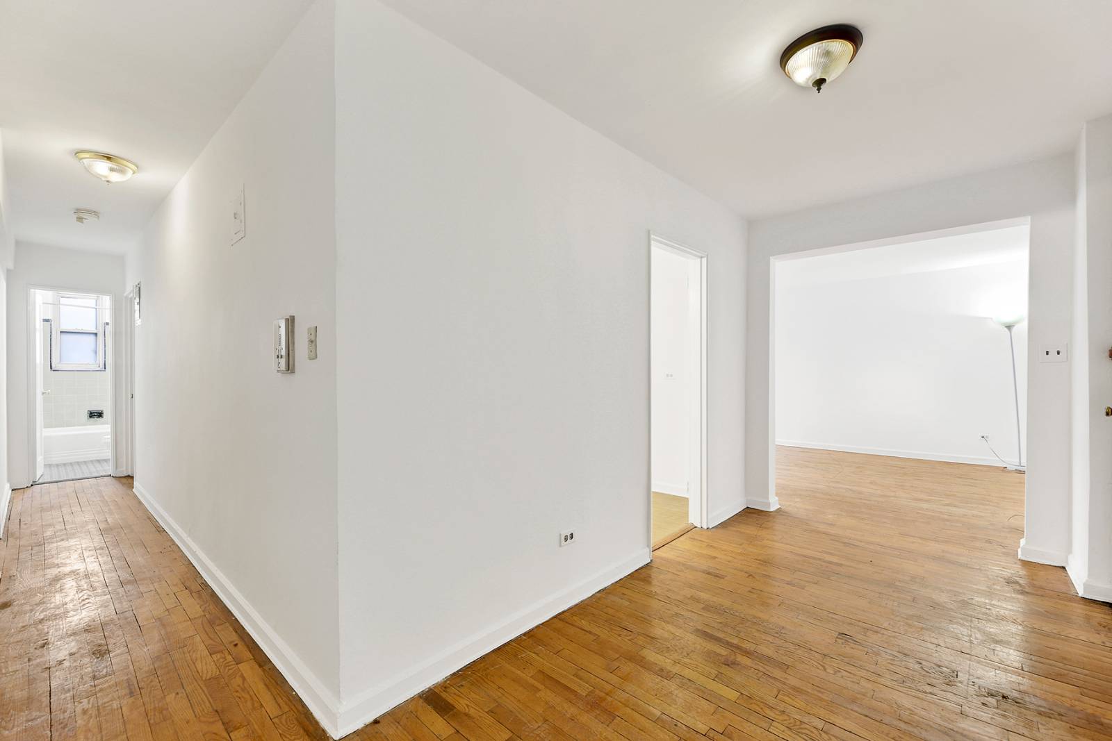 #2 photo, 2250 Brigham St, #1G, ブルックリン区 Sheepshead Bay , NY 11229