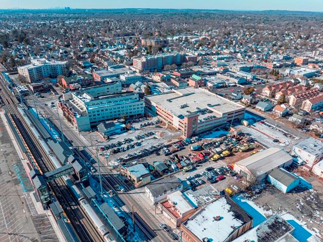 #12 photo, 333 S Union Avenue, 長島 西布雷 Westbury , NY 11590