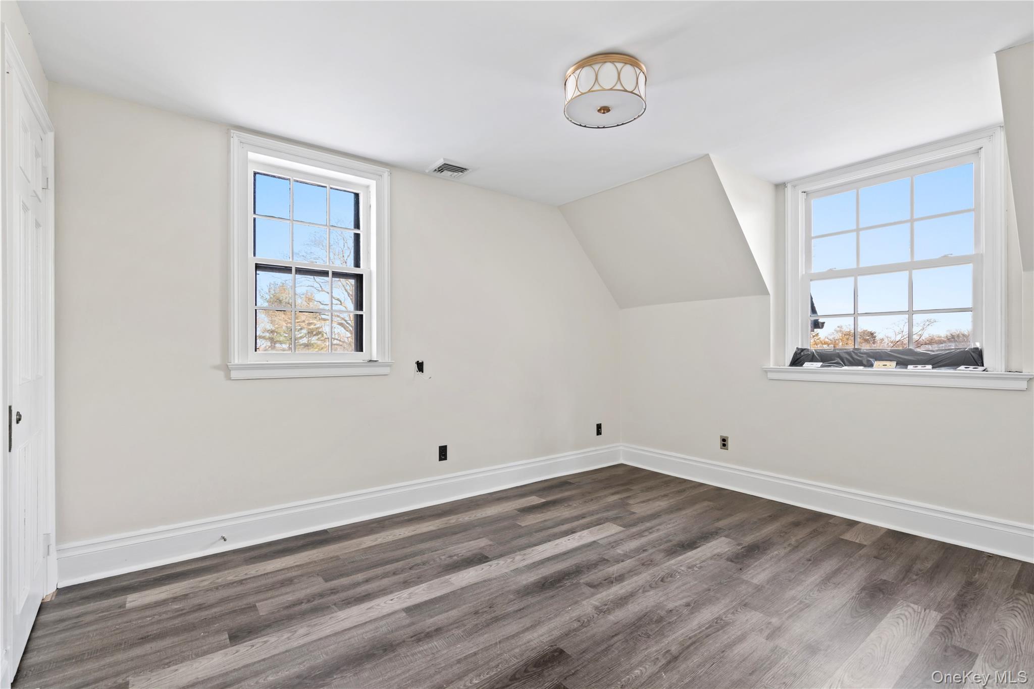 #12 photo, 203 Store Hill Road, ナッソー郡 Old Westbury , NY 11568