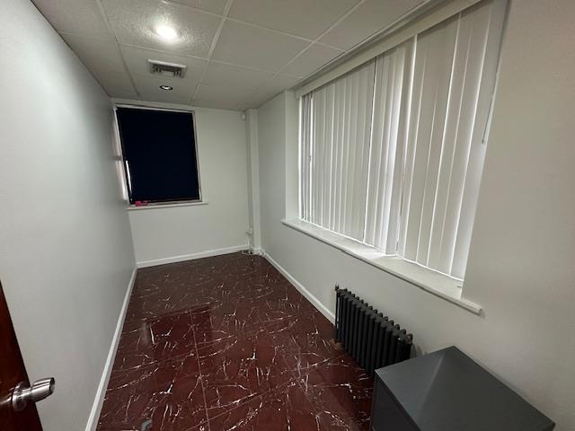 #8 photo, 37-55 77th Street, クイーンズ区 Jackson Heights , NY 11372