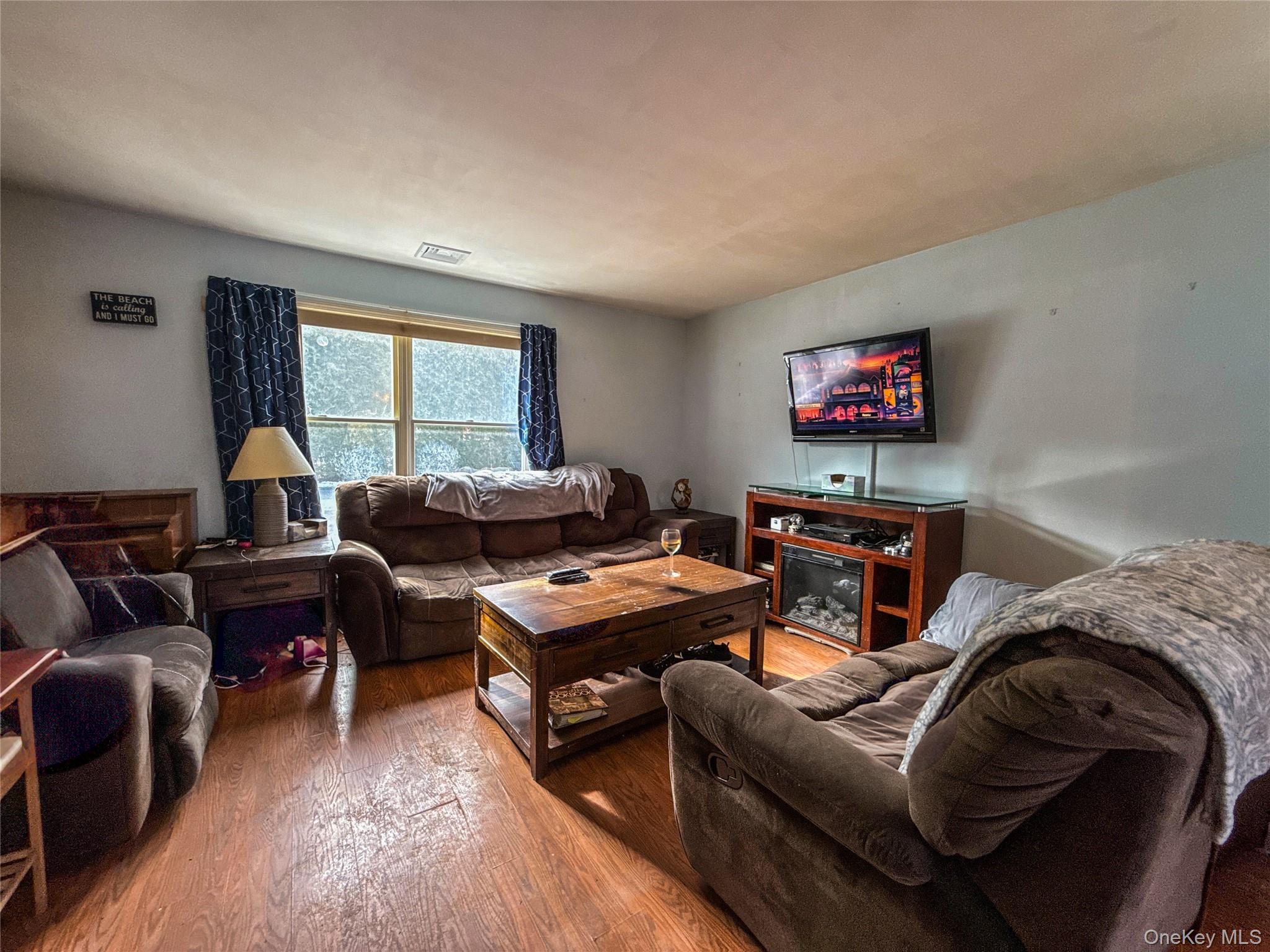 #4 photo, 33 Muntz Lane, Garnerville , NY 10923