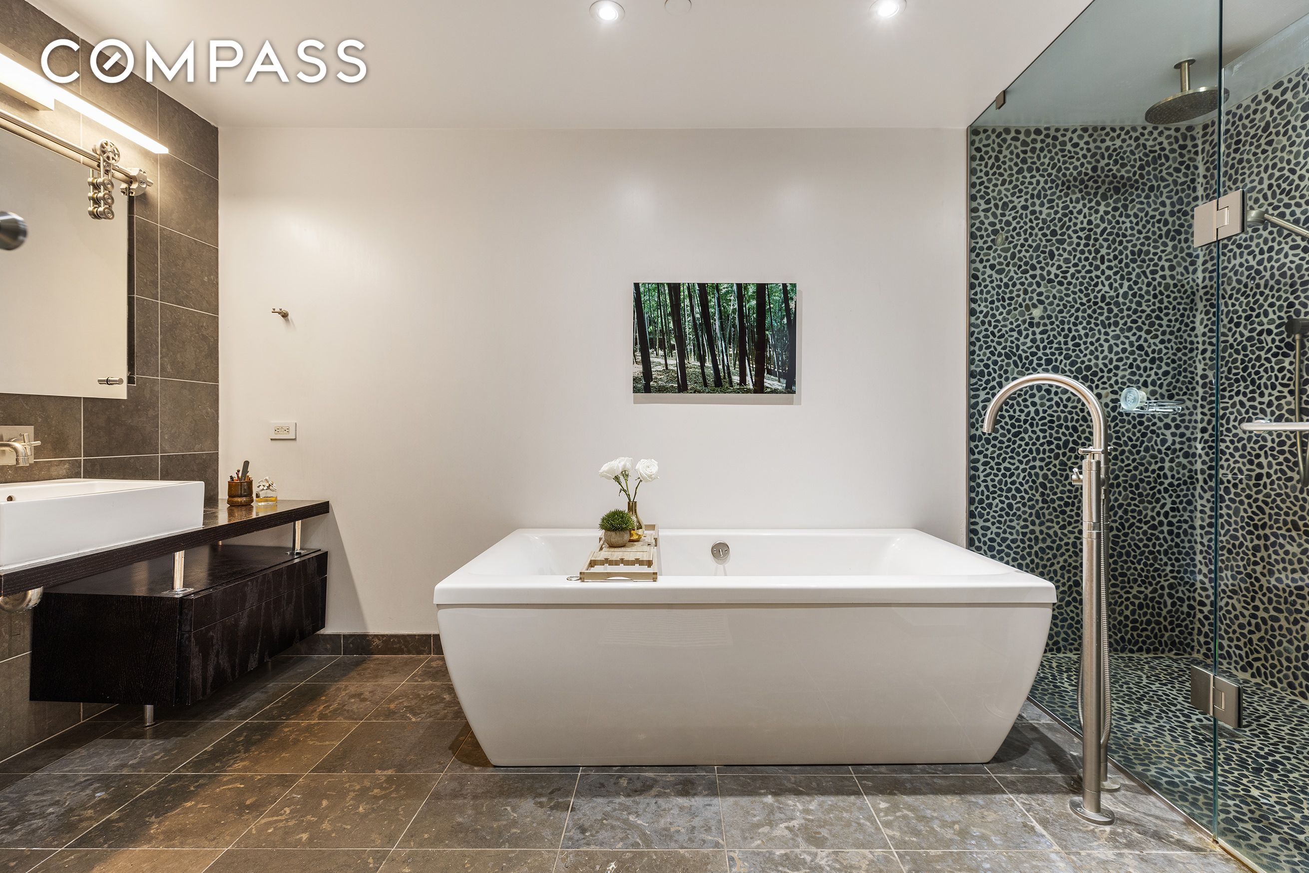 #13 photo, 271 W 122nd Street, マンハッタン Harlem , NY 10027