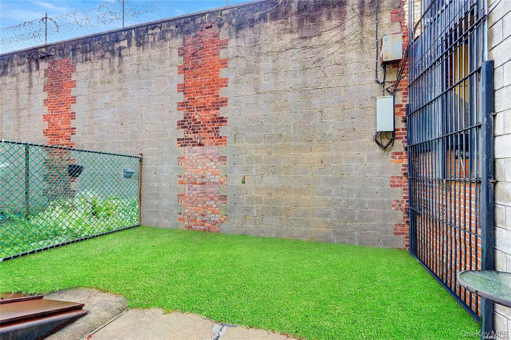 #6 photo, 3476 Fulton, ブルックリン区 Brooklyn , NY 11208