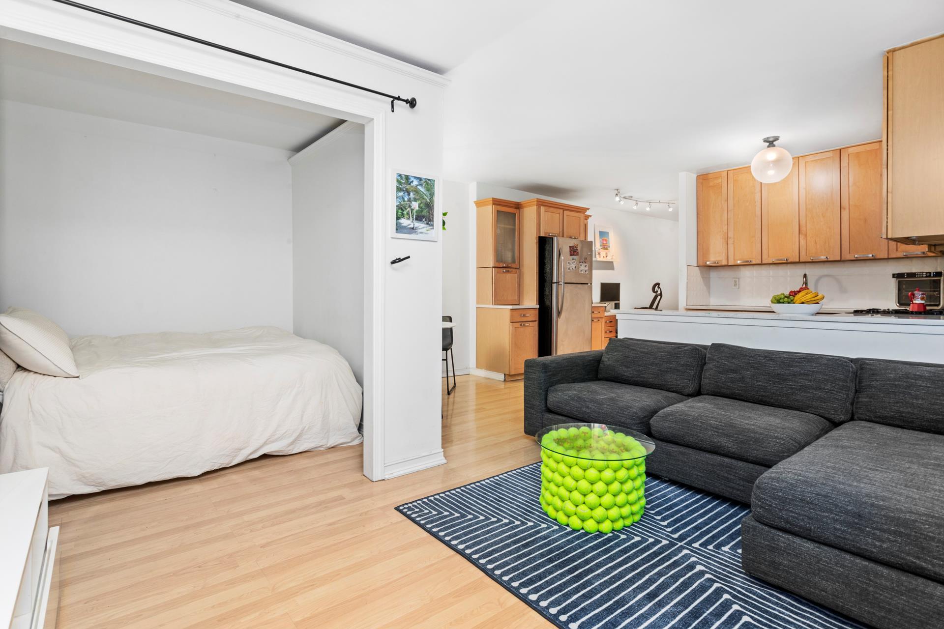 #13 photo, 330 3RD Avenue, マンハッタン Kips Bay , NY 10010