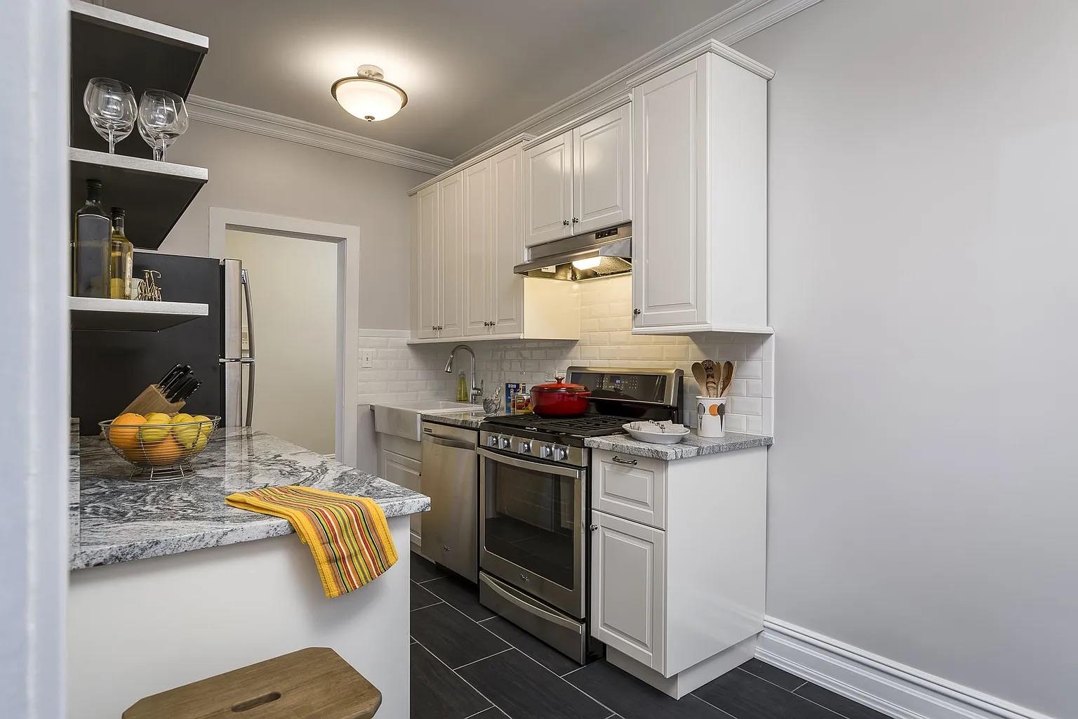 #2 photo, 35-27 81st Street, クイーンズ区 Jackson Heights , NY 11372