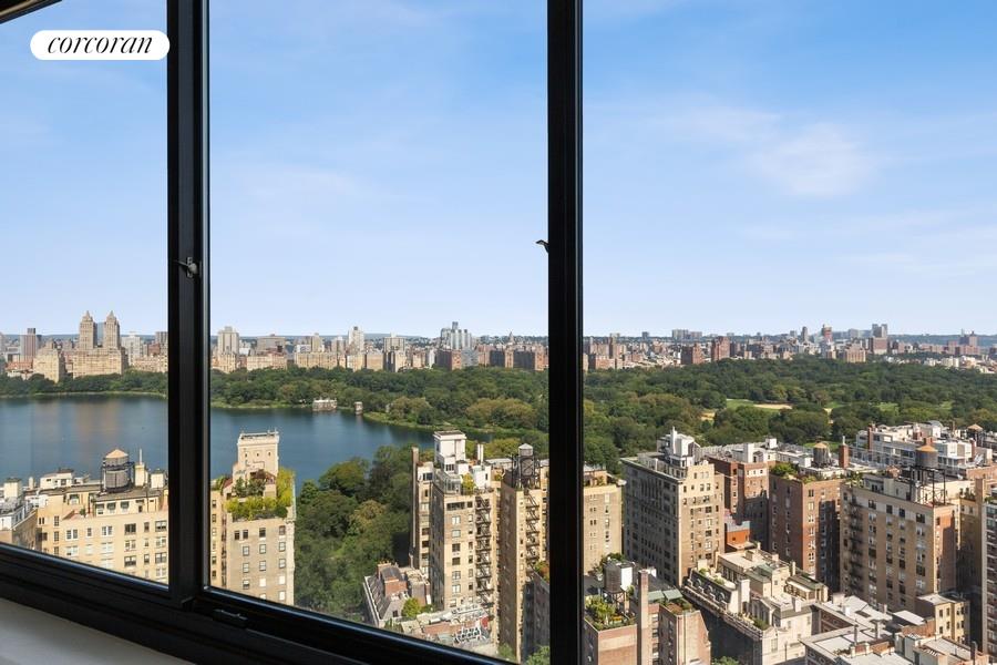 #1 photo, 40 E 94TH Street, Carnegie Hill , NY 10128