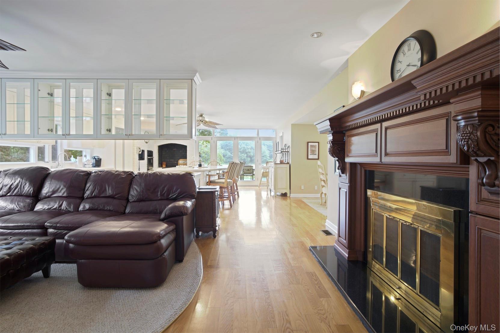 #11 photo, 1 Lake Drive, サフォーク郡 Middle Island , NY 11953