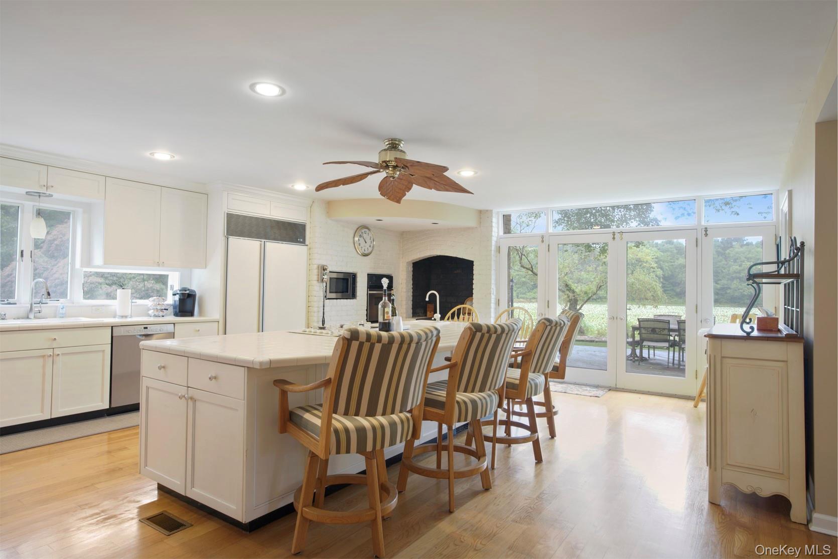 #12 photo, 1 Lake Drive, サフォーク郡 Middle Island , NY 11953