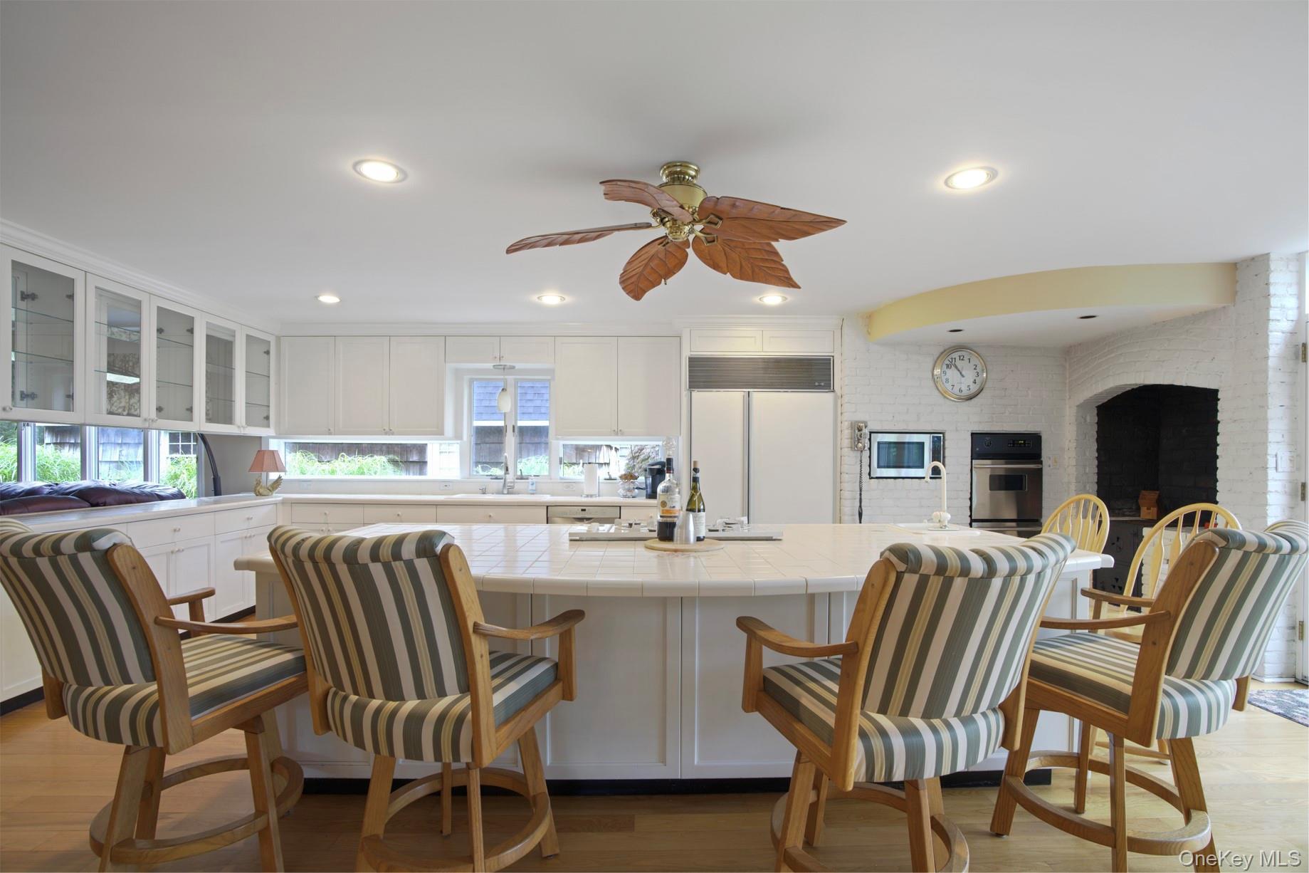 #13 photo, 1 Lake Drive, サフォーク郡 Middle Island , NY 11953