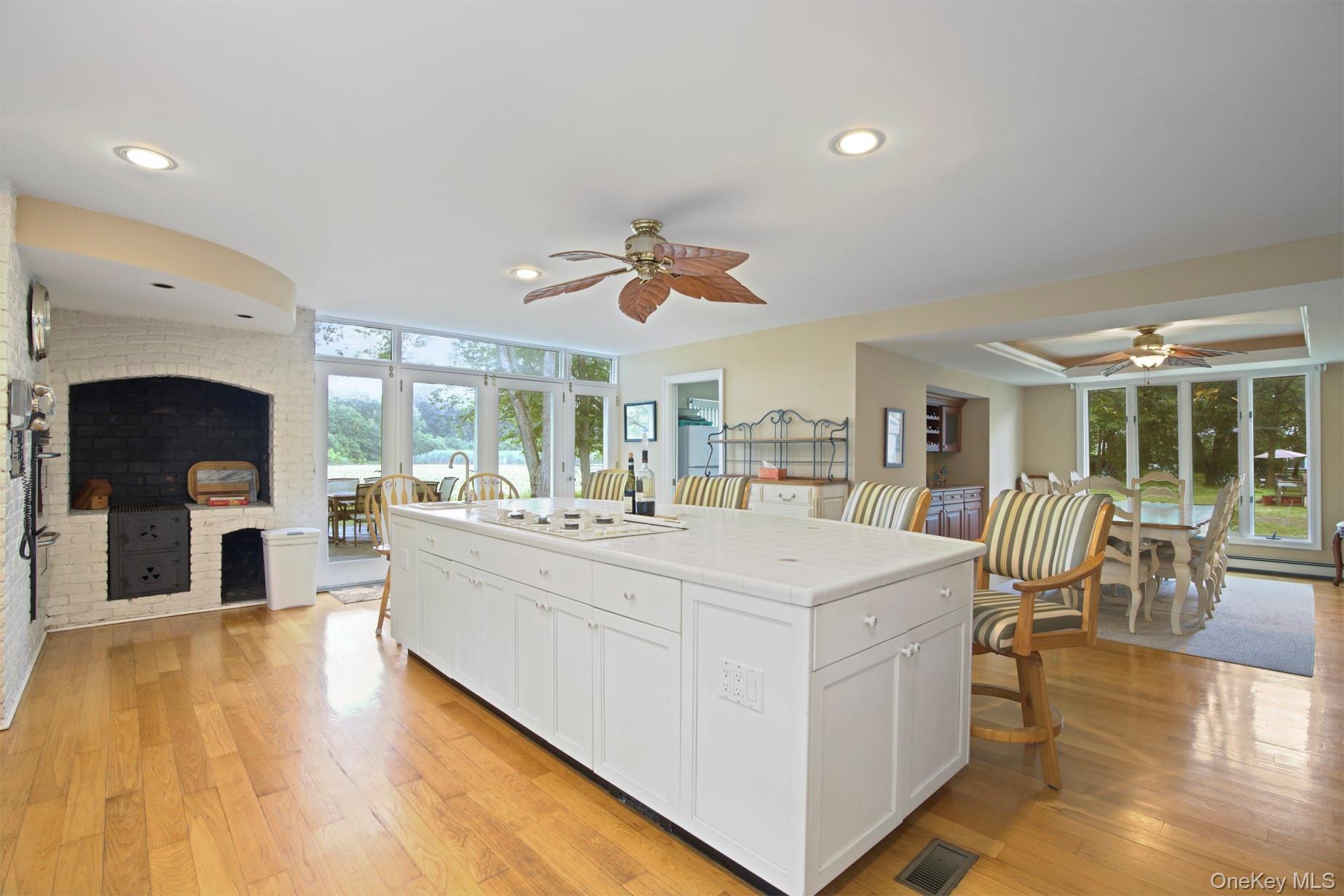 #14 photo, 1 Lake Drive, サフォーク郡 Middle Island , NY 11953