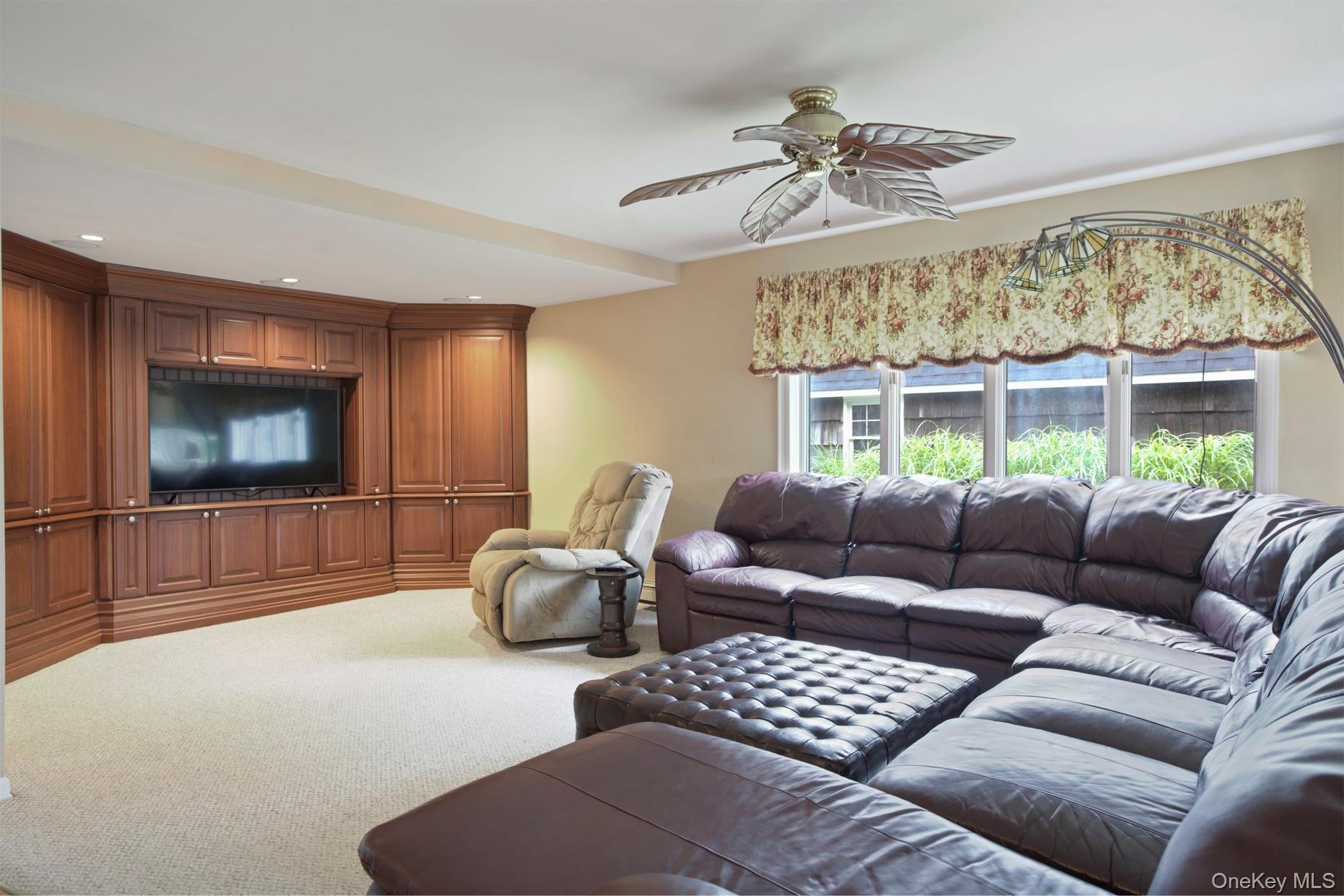 #8 photo, 1 Lake Drive, サフォーク郡 Middle Island , NY 11953