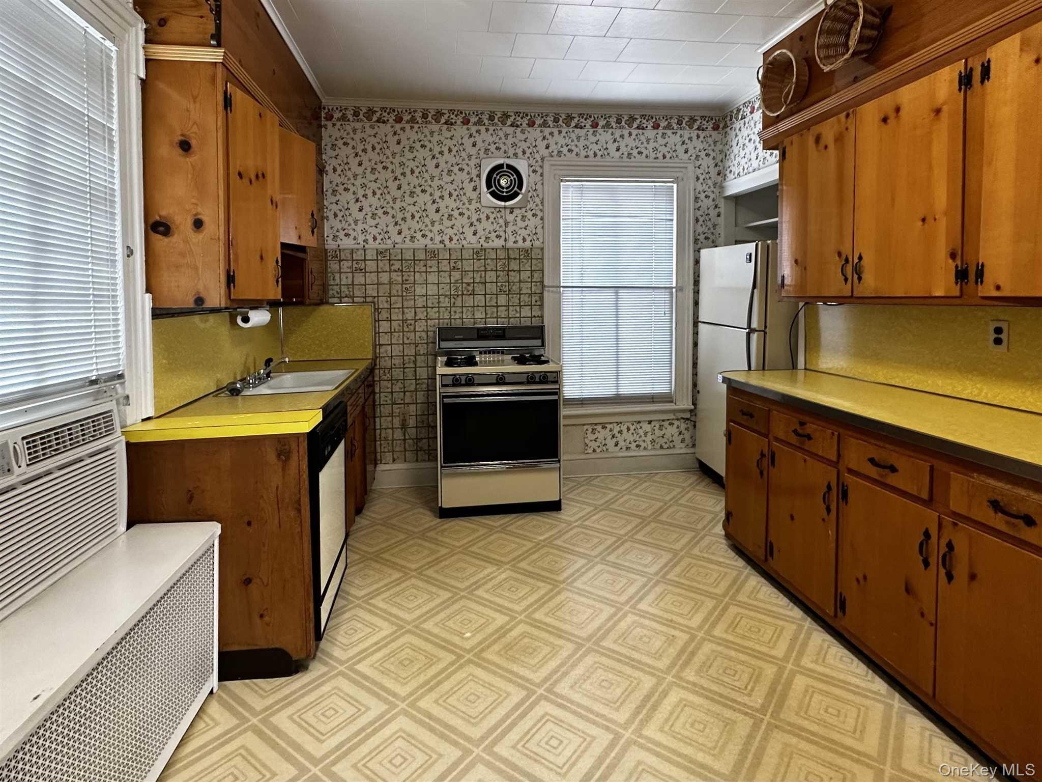 #9 photo, 59 Montgomery Street, Poughkeepsie , NY 12601