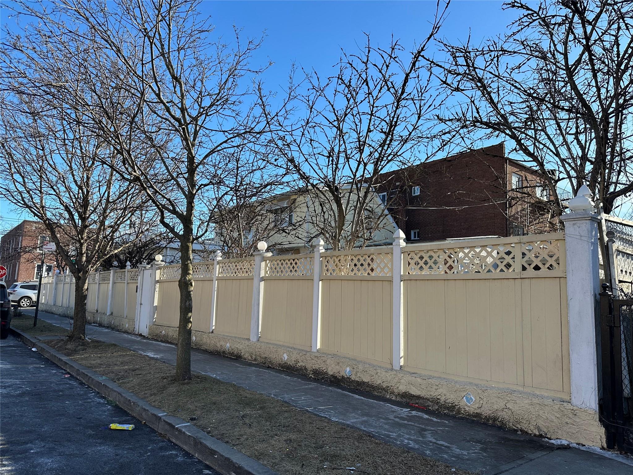 #6 photo, 1817 Schieffelin Avenue, ブロンクス区 Bronx , NY 10466