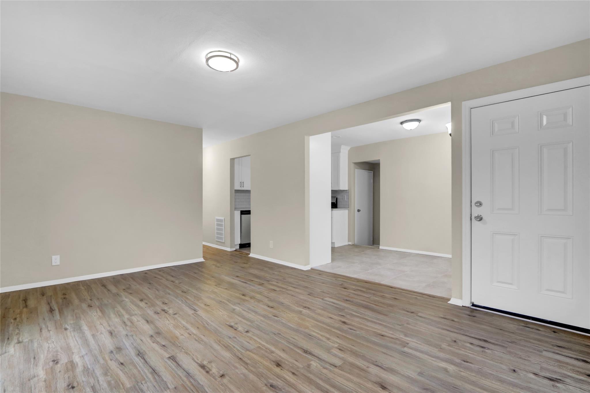 #5 photo, 21 Chimney Lane, サフォーク郡 Bay Shore , NY 11706