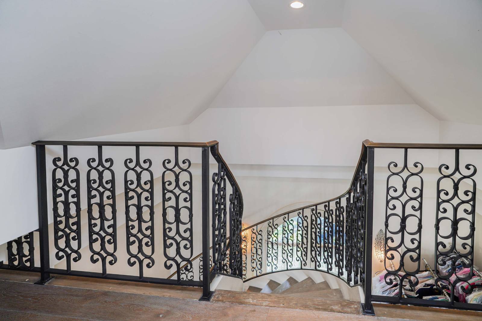 #31 photo, 86 Gaylord Drive, Mill Basin , NY 11234