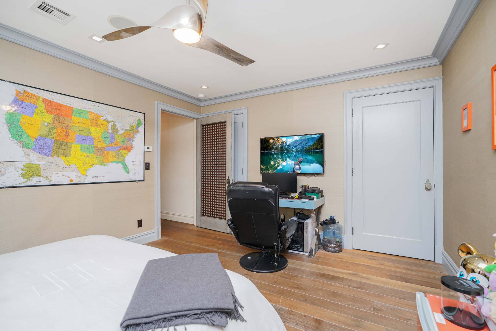 #33 photo, 86 Gaylord Drive, Mill Basin , NY 11234