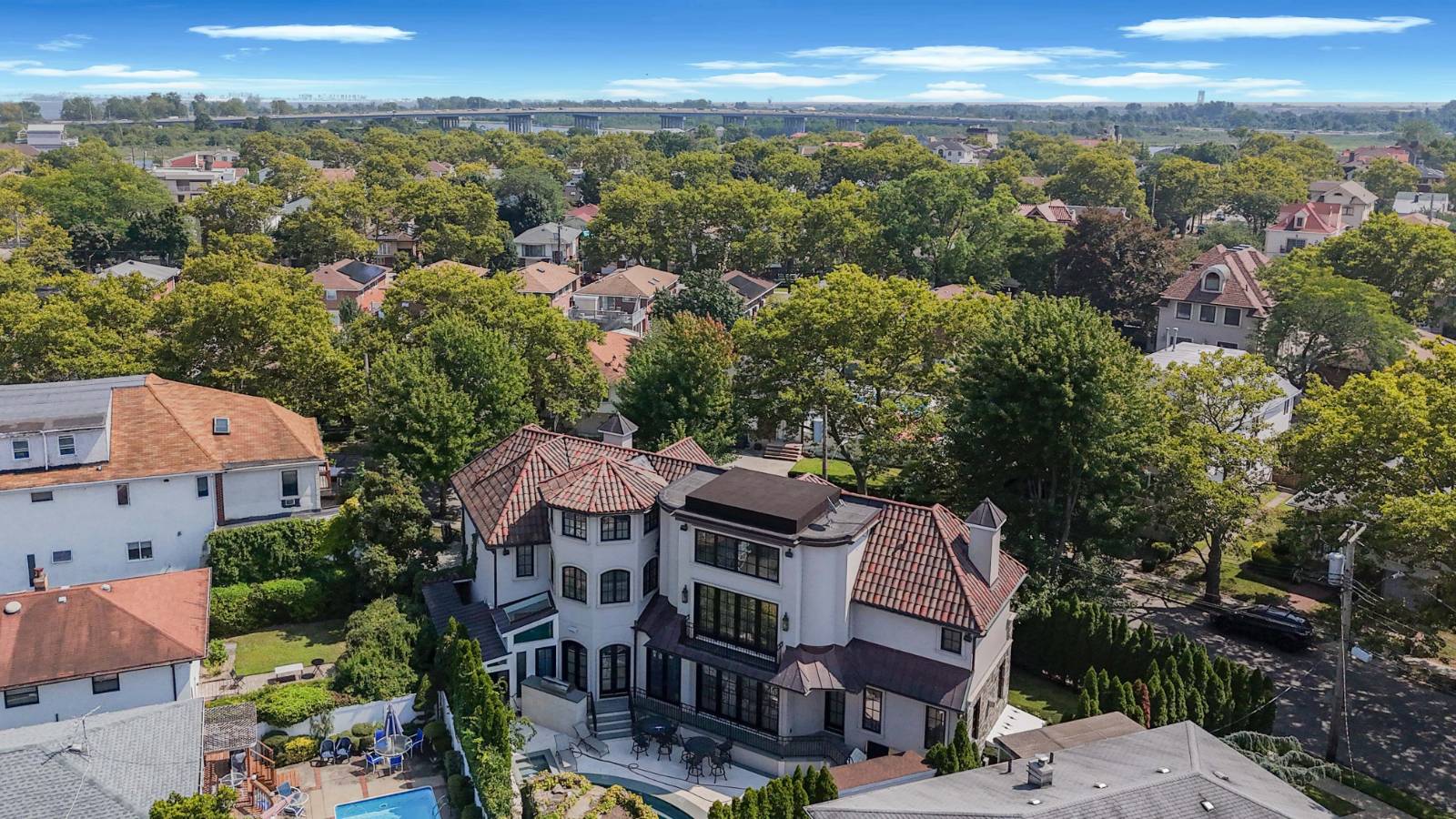 #4 photo, 86 Gaylord Drive, Mill Basin , NY 11234