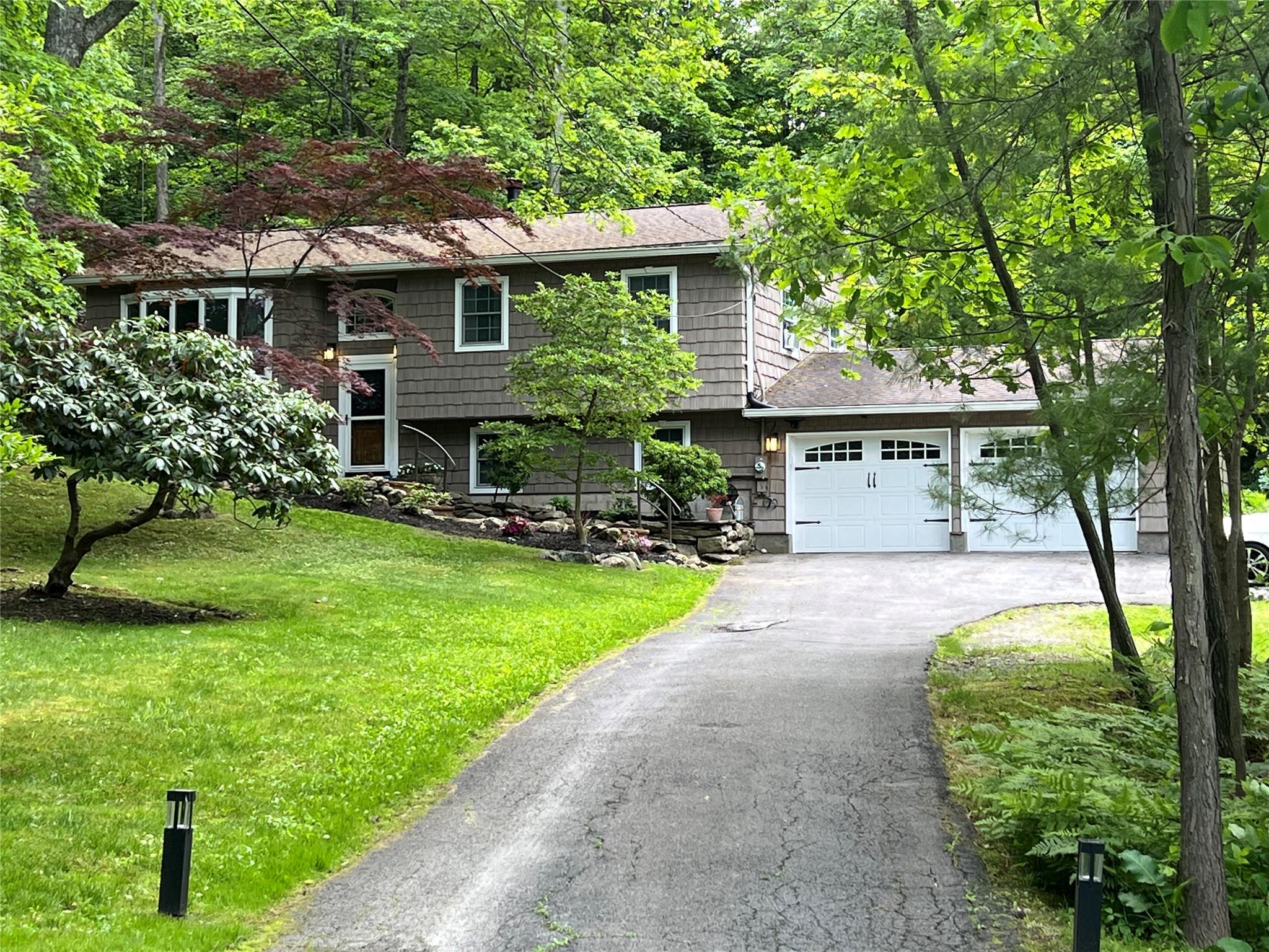 #1 photo, 1179 E Mombasha Road, Monroe , NY 10950