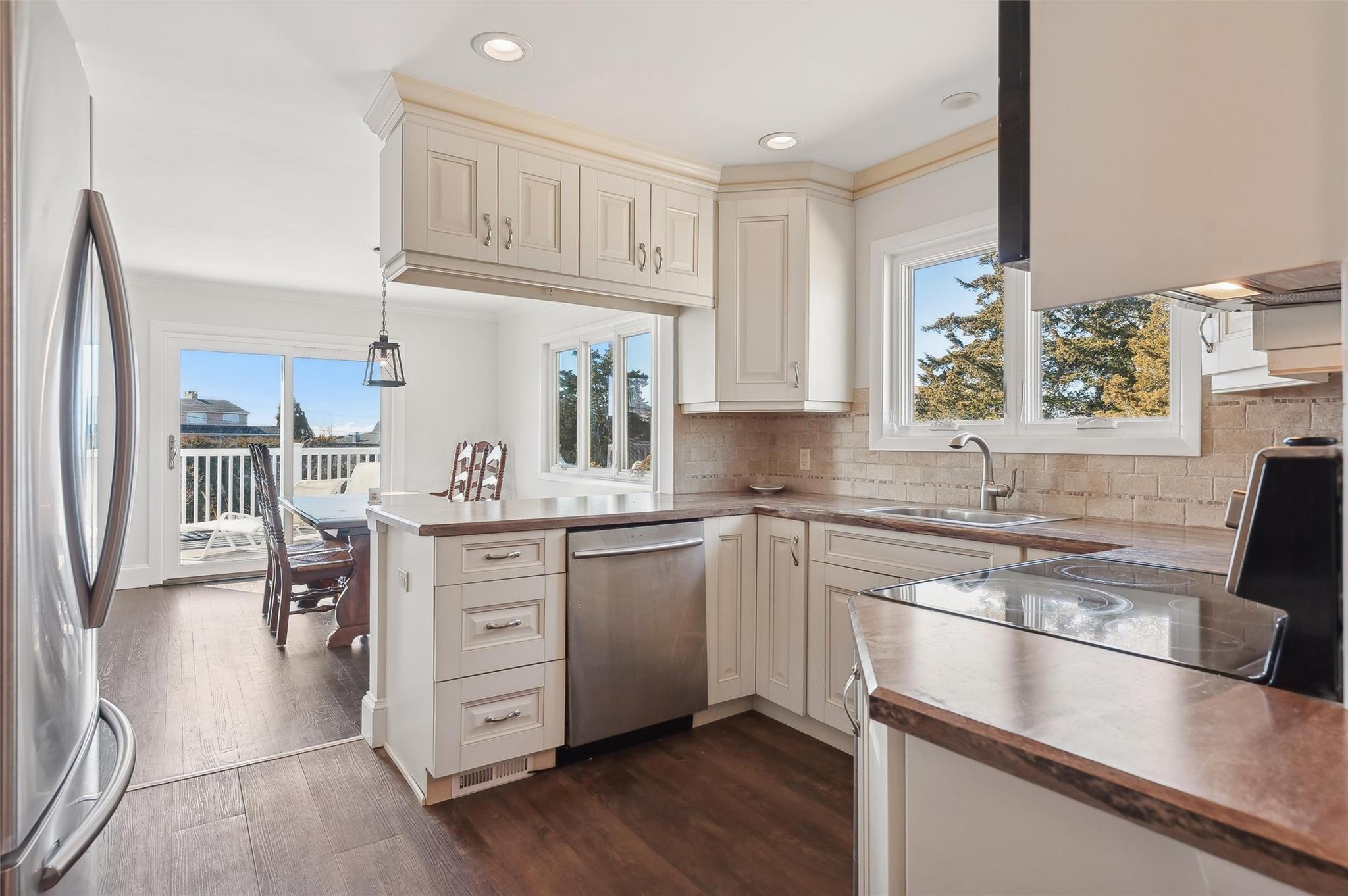 #7 photo, 36 Nautilus Drive, サフォーク郡 Hampton Bays , NY 11946