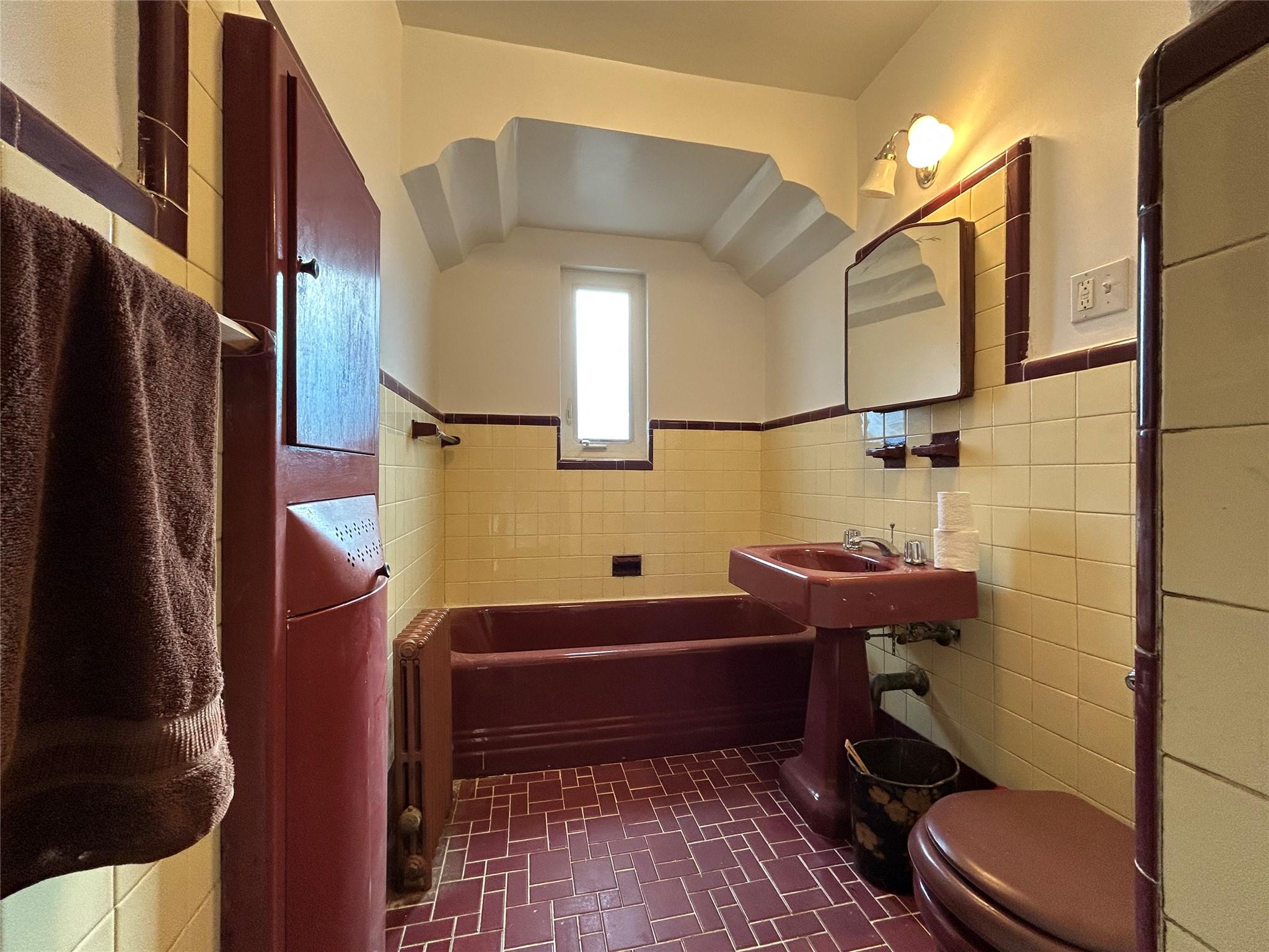 #20 photo, 8414 Eliot Avenue, Middle Village , NY 11379