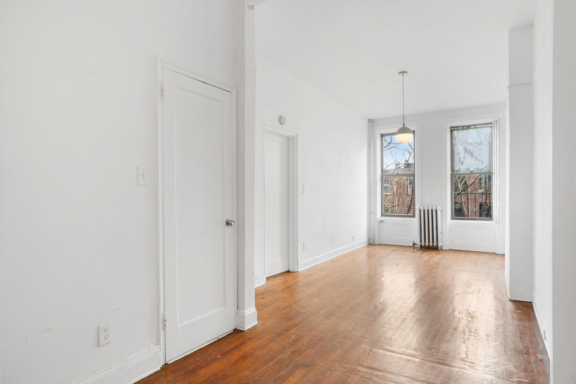 #1 photo, 211 SAINT JAMES Place, 브루클린 Clinton Hill , NY 11238