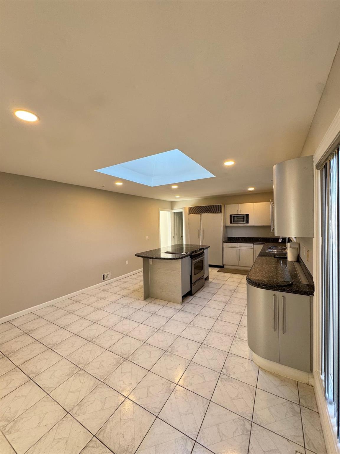 #11 photo, 28 split rock split rock dr Drive, ナッソー郡 Great Neck , NY 11024