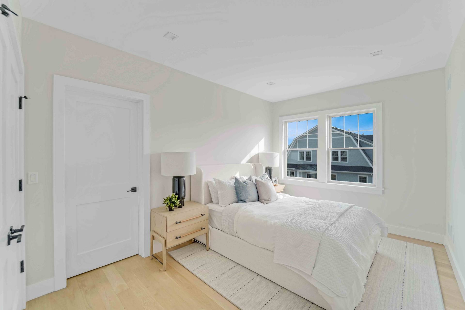 #9 photo, 12 Depot Road - #1301 (Pearl Way), サフォーク郡 Westhampton Beach , NY 11978