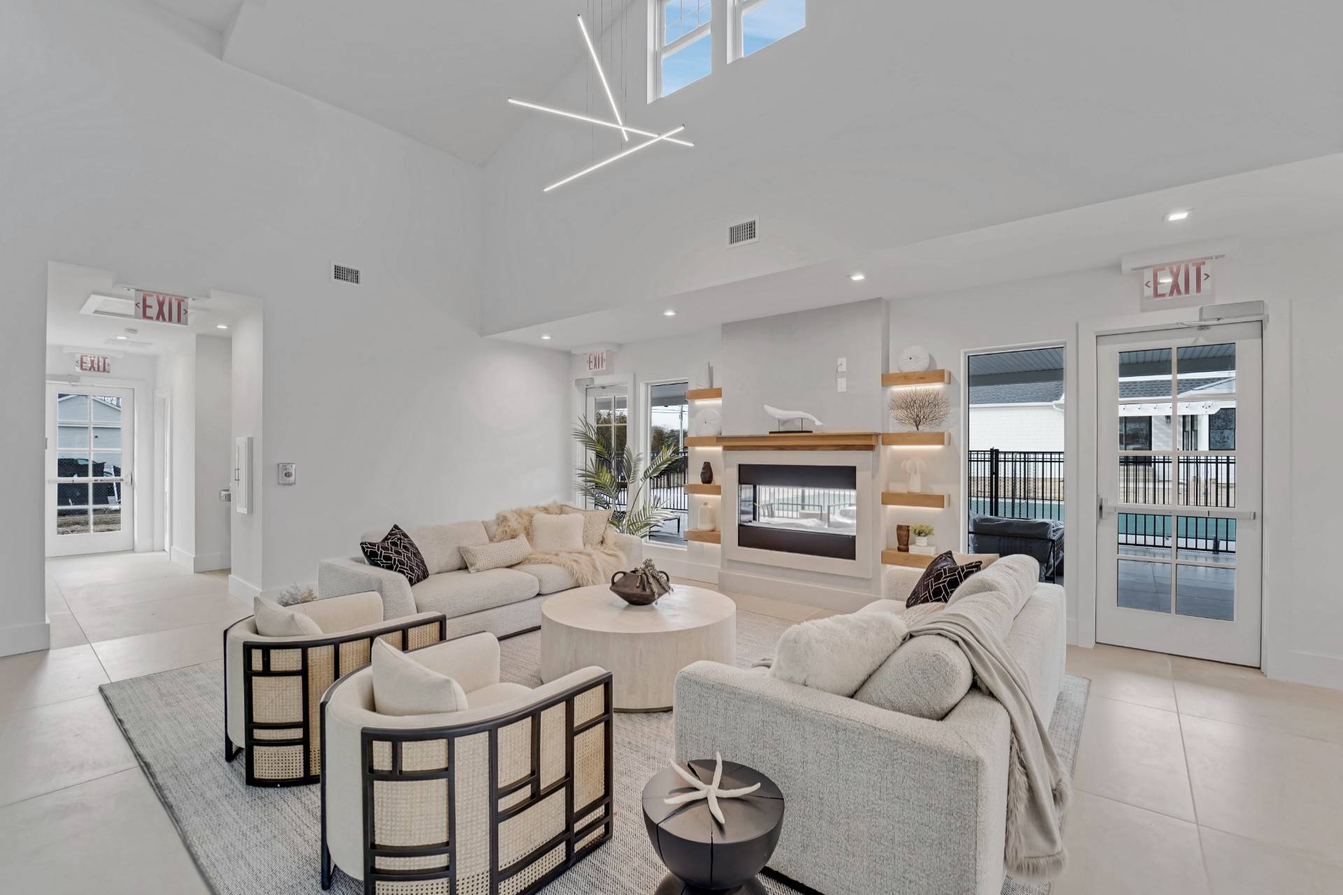 #3 photo, 12 Depot Road, #1102 (Pearl Way), サフォーク郡 Westhampton Beach , NY 11978