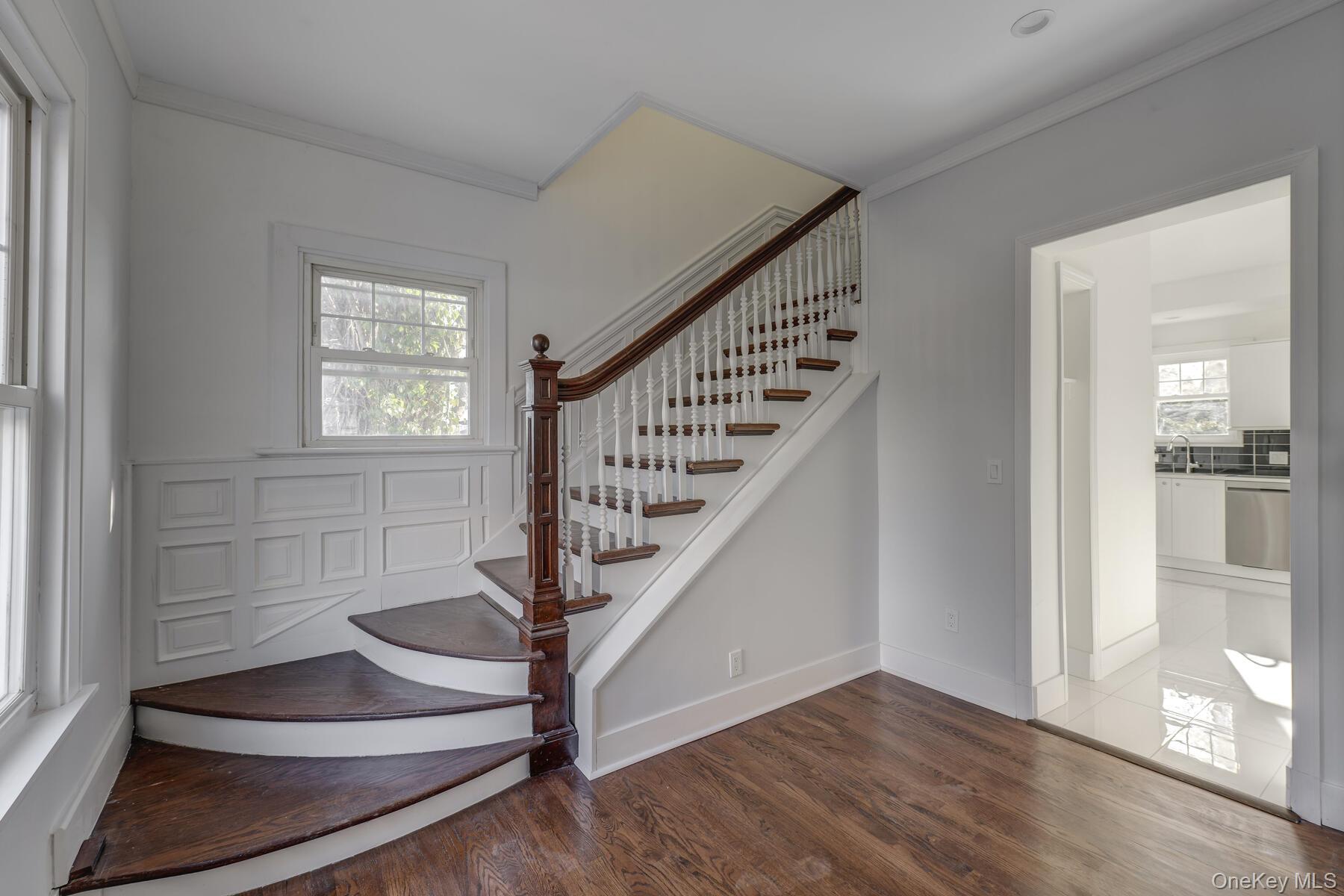 #8 photo, 27 Locust Lane, מחוז נסאו Oyster Bay , NY 11771