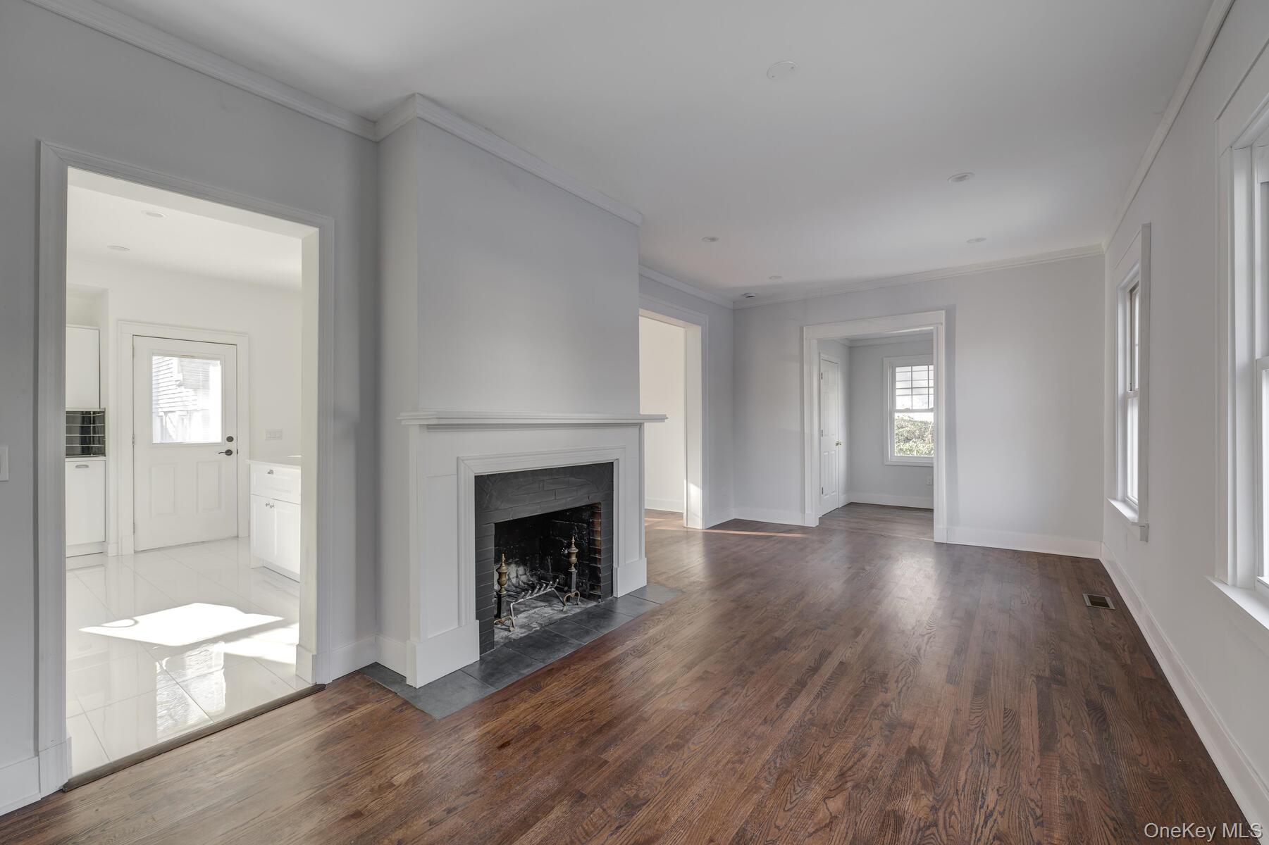 #9 photo, 27 Locust Lane, מחוז נסאו Oyster Bay , NY 11771