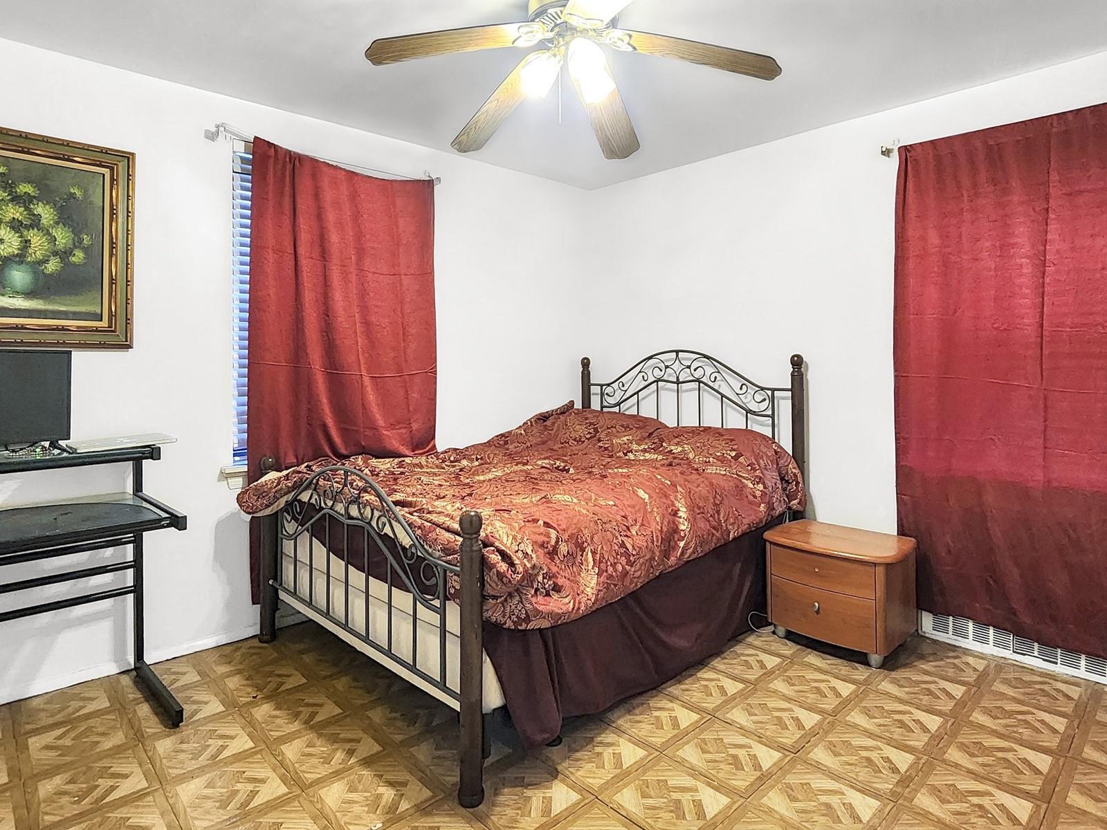 #5 photo, 139-15 28th Rd., クイーンズ区 Flushing , NY 11354