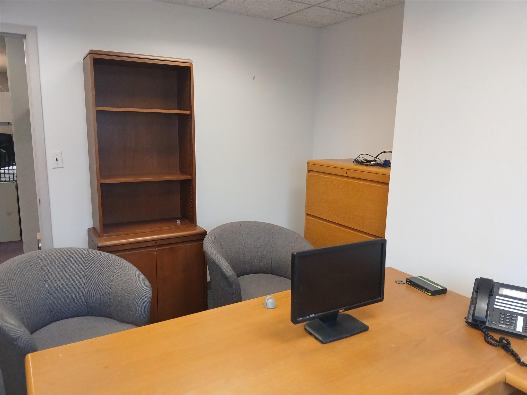 #4 photo, 242 Drexel Avenue, ナッソー郡 Westbury , NY 11590