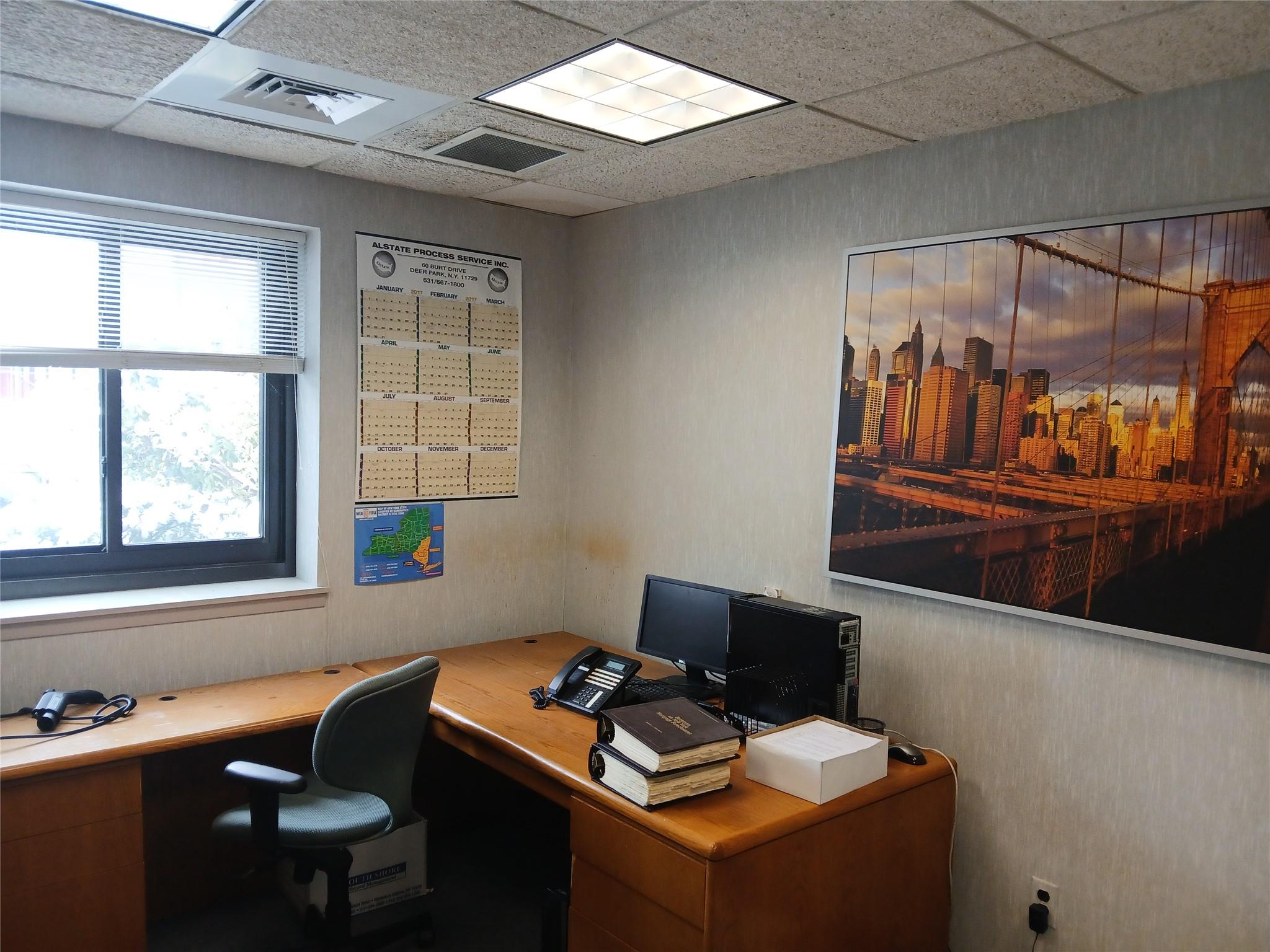 #8 photo, 242 Drexel Avenue, ナッソー郡 Westbury , NY 11590