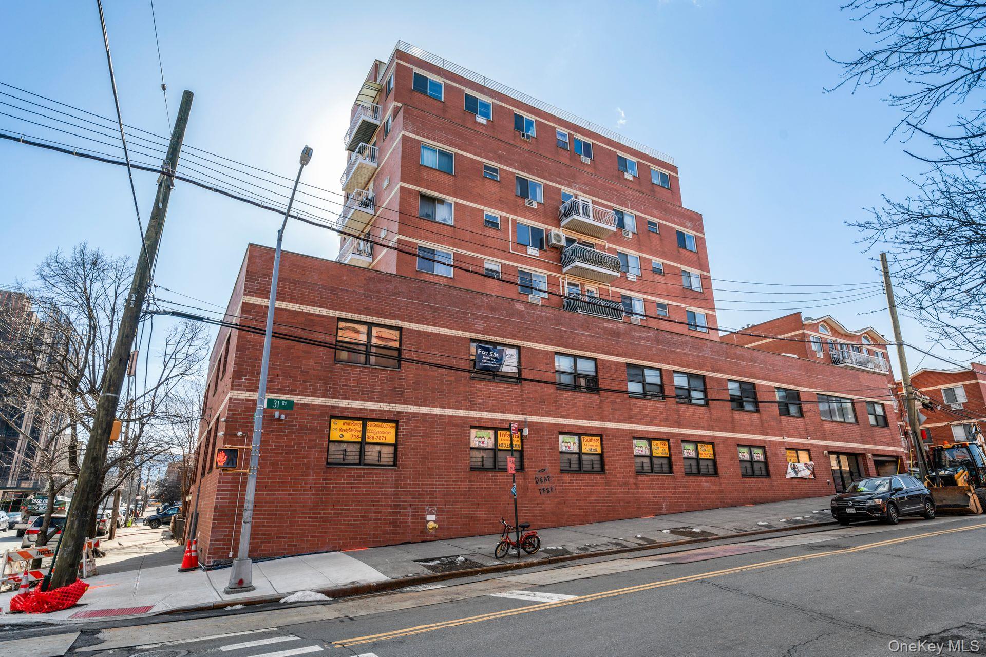 #2 photo, 13616 31st Road, クイーンズ区 Flushing , NY 11354