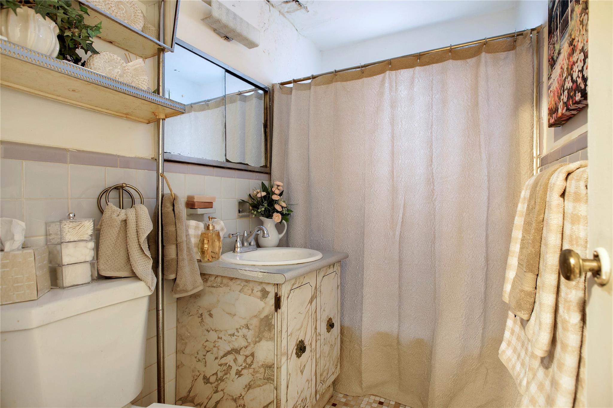 #15 photo, 88-31 Shore Parkway, Howard Beach , NY 11414