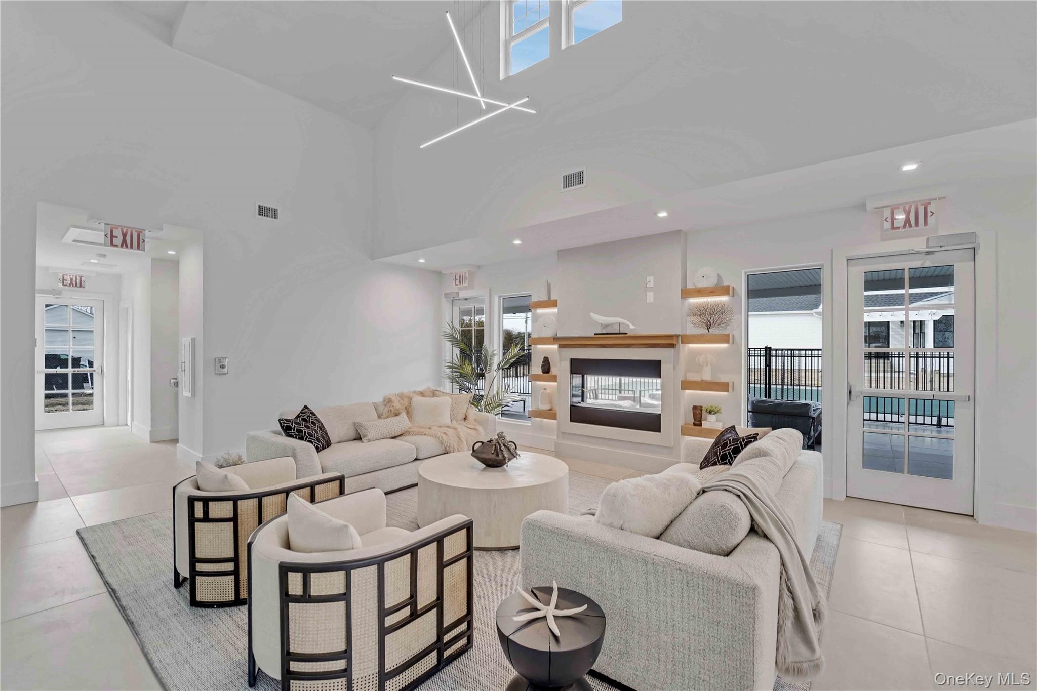 #11 photo, 12 Depot Road #1102 (Pearl Way), サフォーク郡 Westhampton Beach , NY 11978