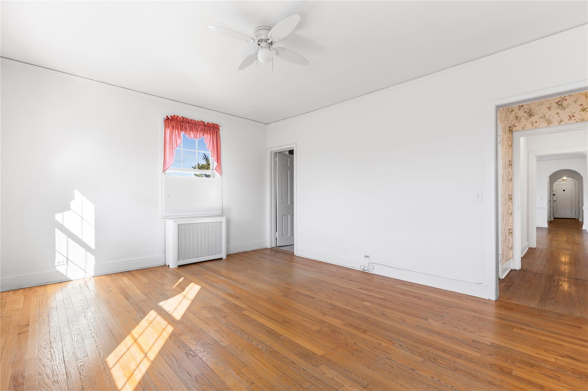 #11 photo, 10 Brooklands, Bronxville , NY 10708