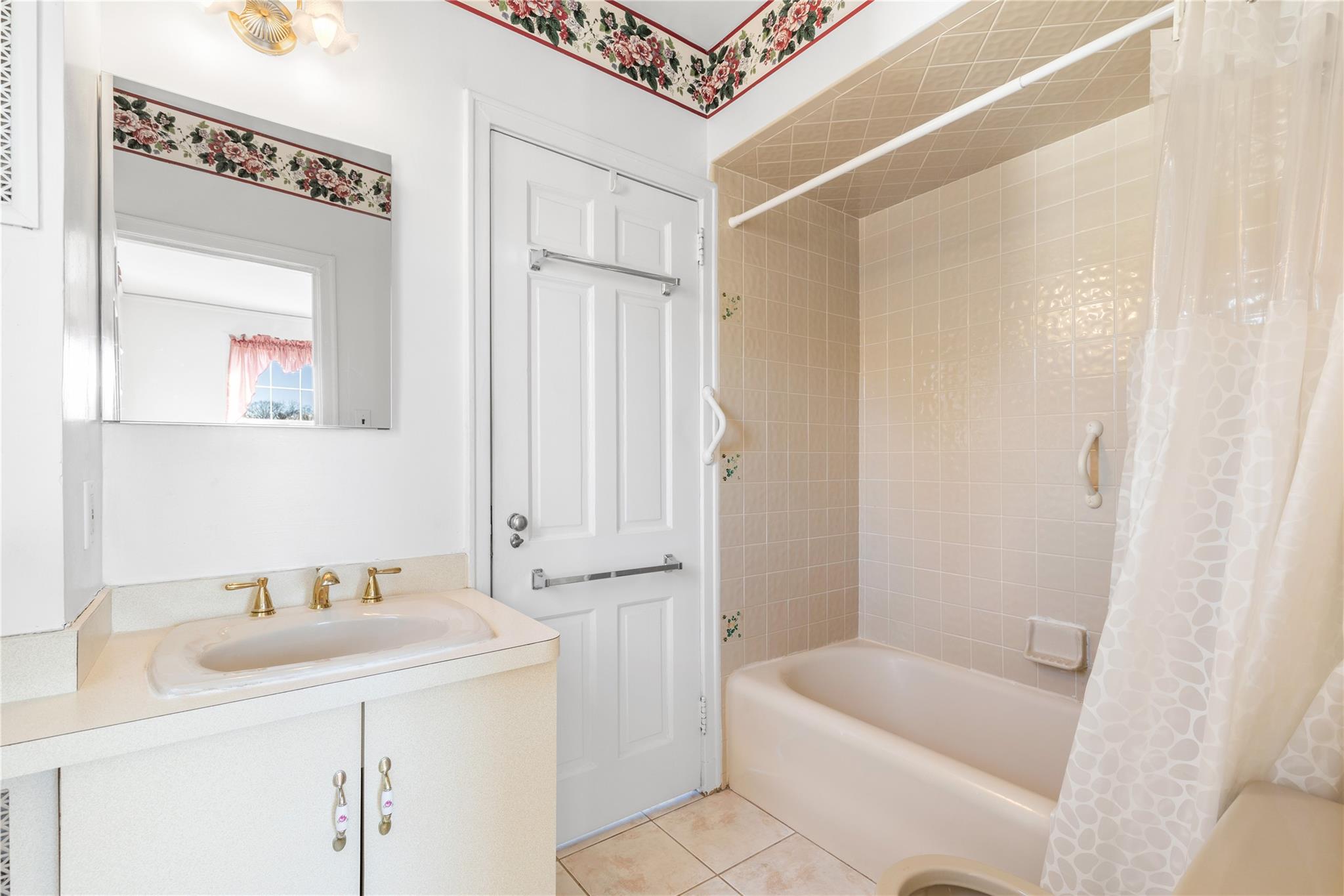 #13 photo, 10 Brooklands, Bronxville , NY 10708