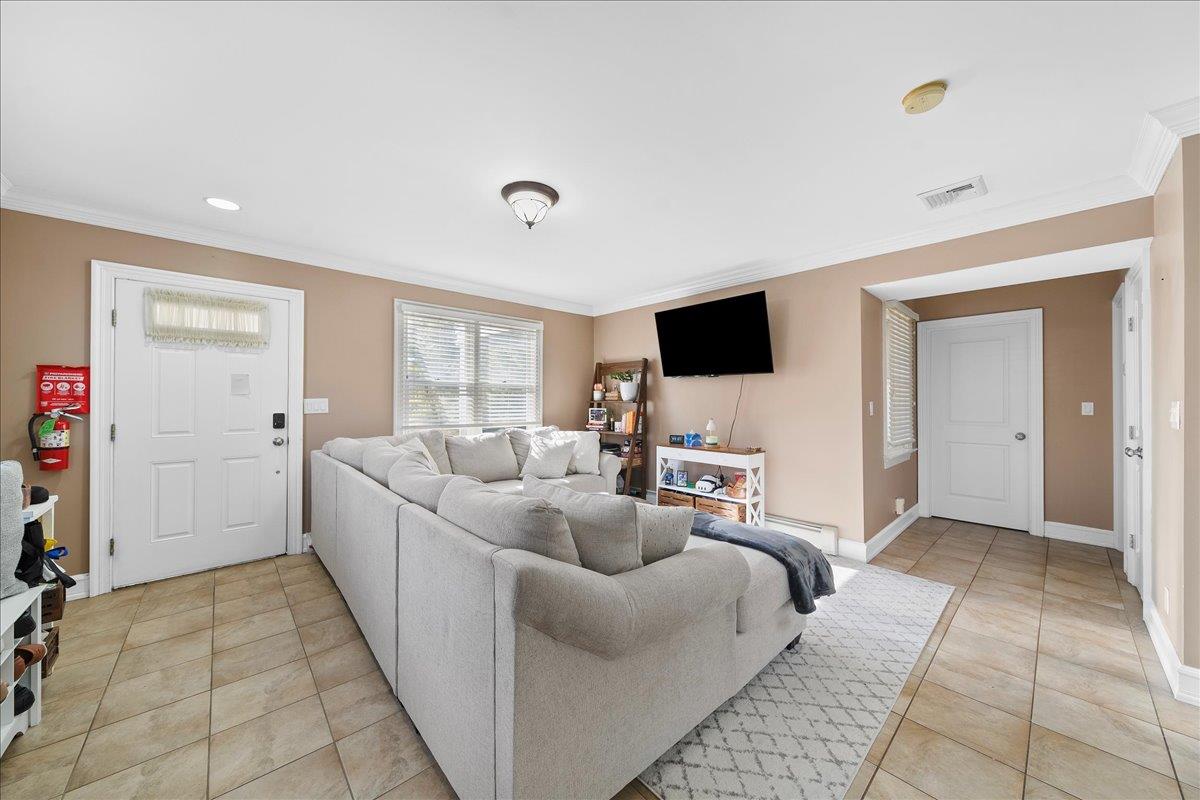 #18 photo, 584 Middle Road, サフォーク郡 Bayport , NY 11705