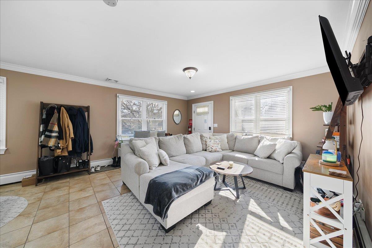 #19 photo, 584 Middle Road, サフォーク郡 Bayport , NY 11705