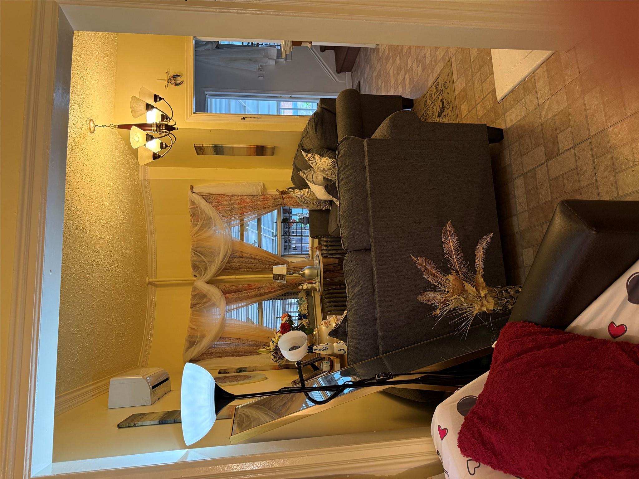 #3 photo, 2448 Devoe Terrace, Bronx , NY 10468