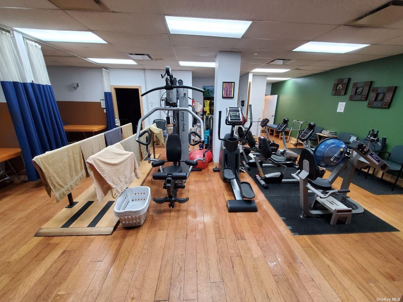 #10 photo, 38-34 Parsons Boulevard, クイーンズ区 Flushing , NY 11354