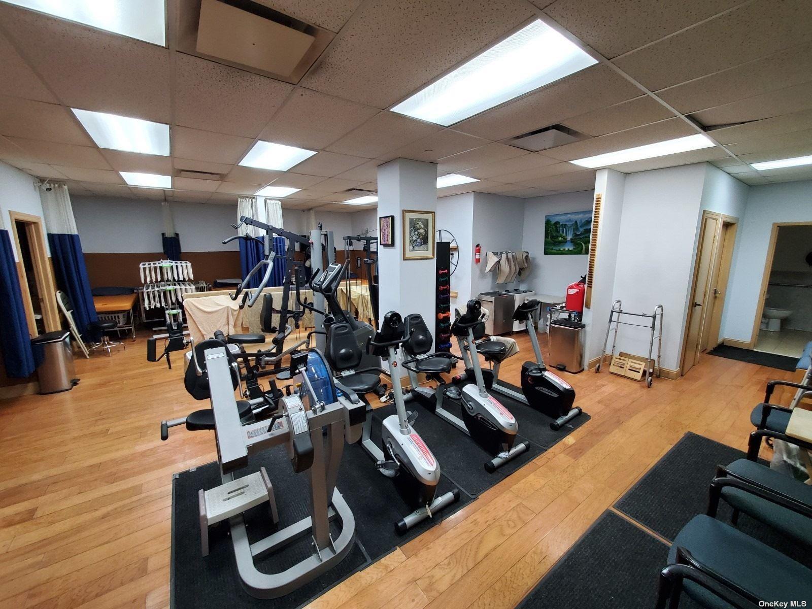 #7 photo, 38-34 Parsons Boulevard, クイーンズ区 Flushing , NY 11354