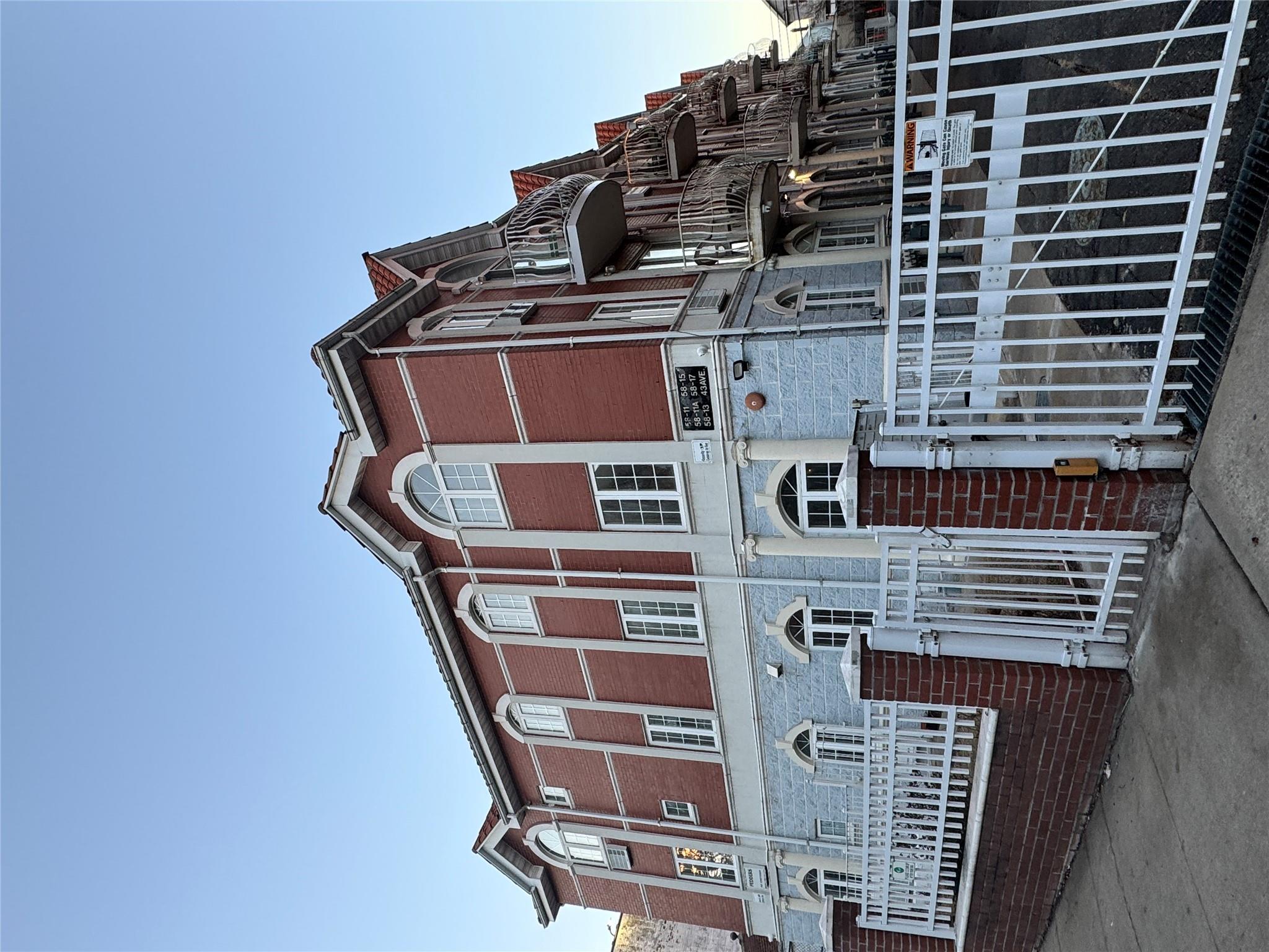 #13 photo, 58-11 43rd Avenue, クイーンズ区 Woodside , NY 11377