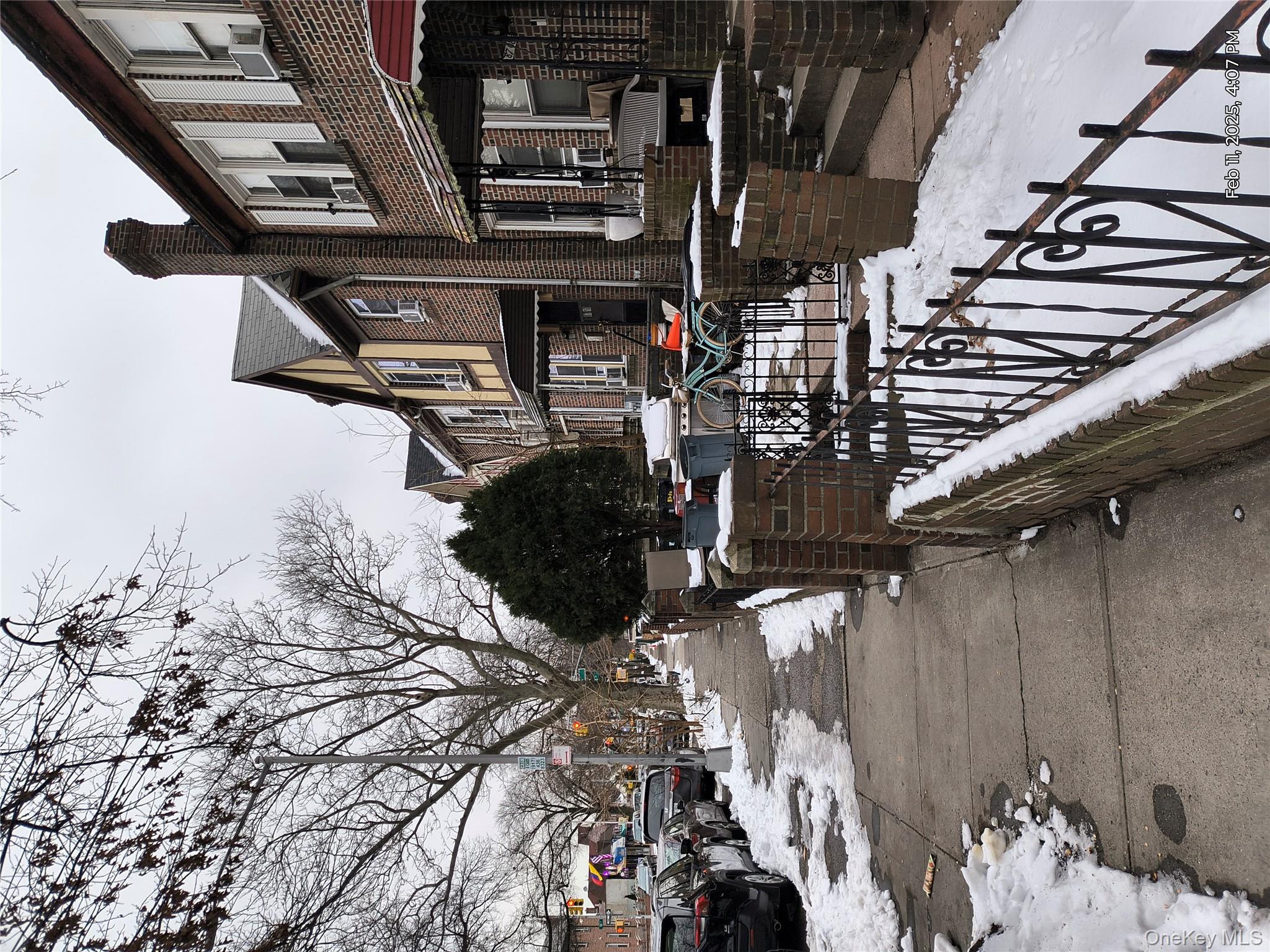 #4 photo, 87-08 31 Avenue, クイーンズ区 East Elmhurst , NY 11369