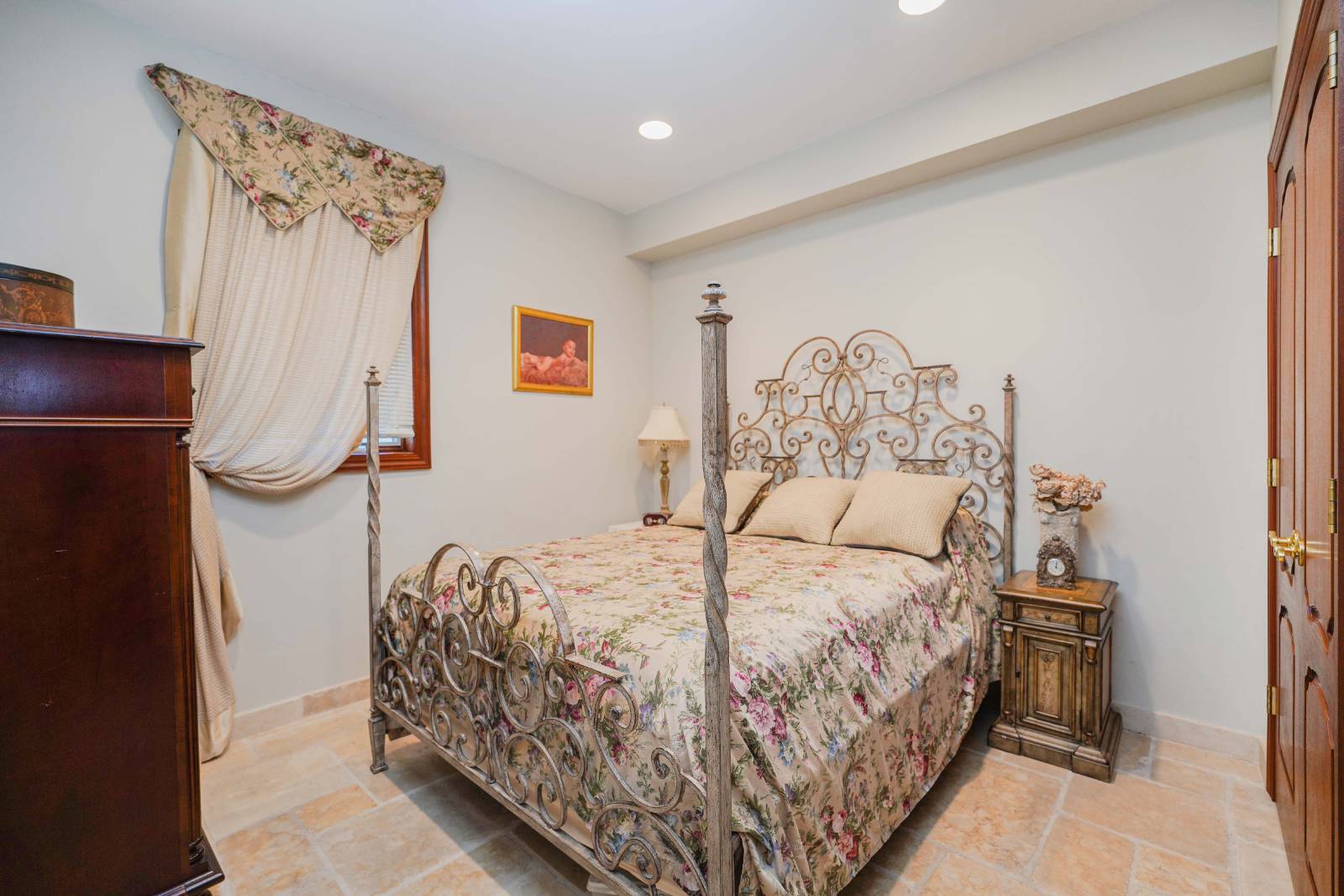 #13 photo, 2233 East 72 Street, Bergen Beach , NY 11234