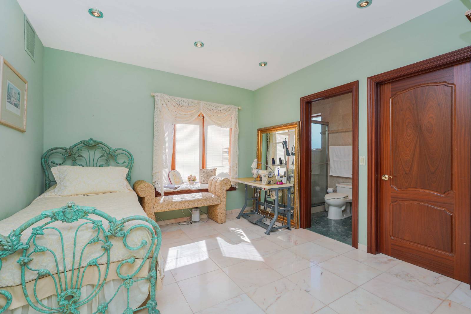 #31 photo, 2233 East 72 Street, Bergen Beach , NY 11234