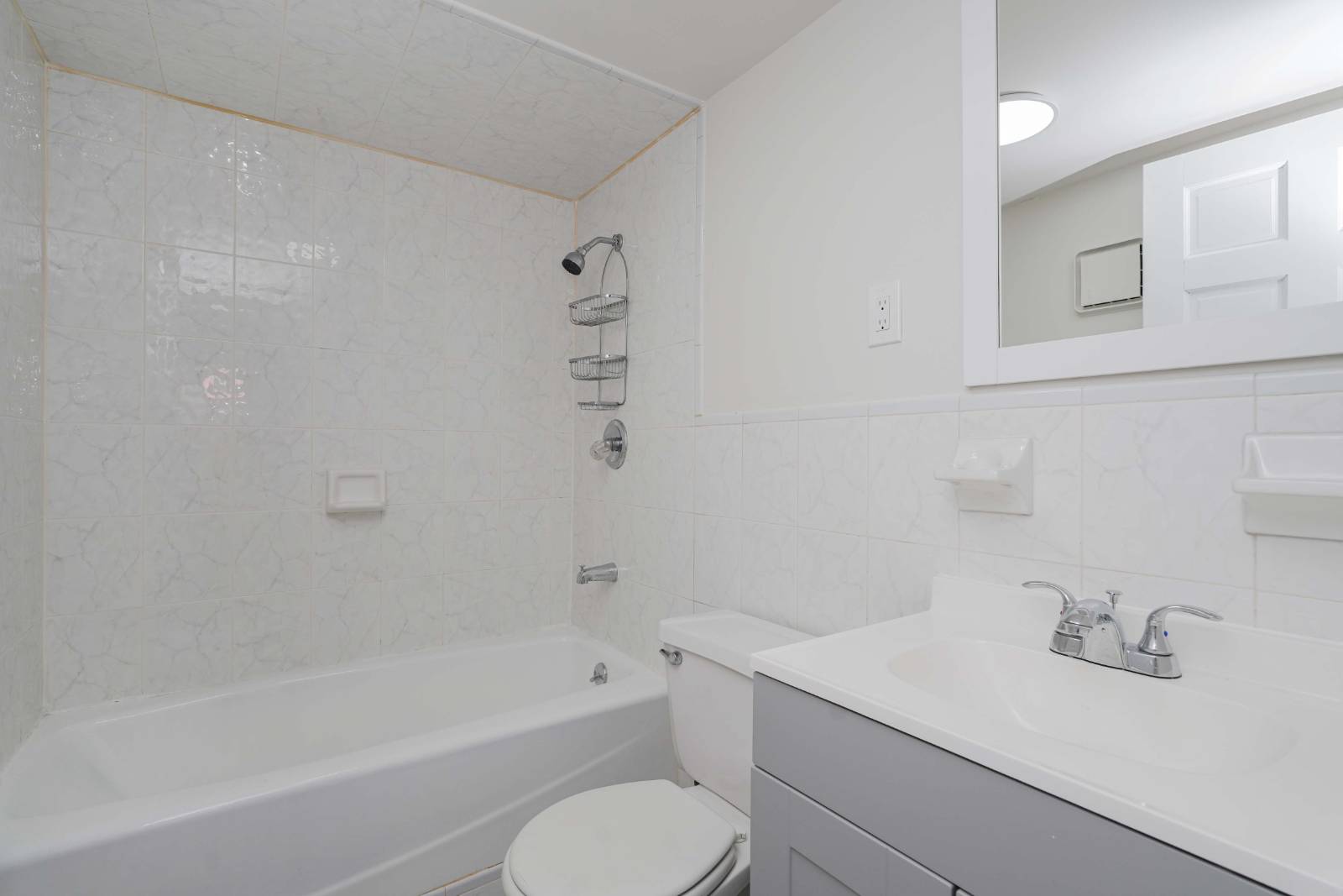 #34 photo, 2233 East 72 Street, Bergen Beach , NY 11234