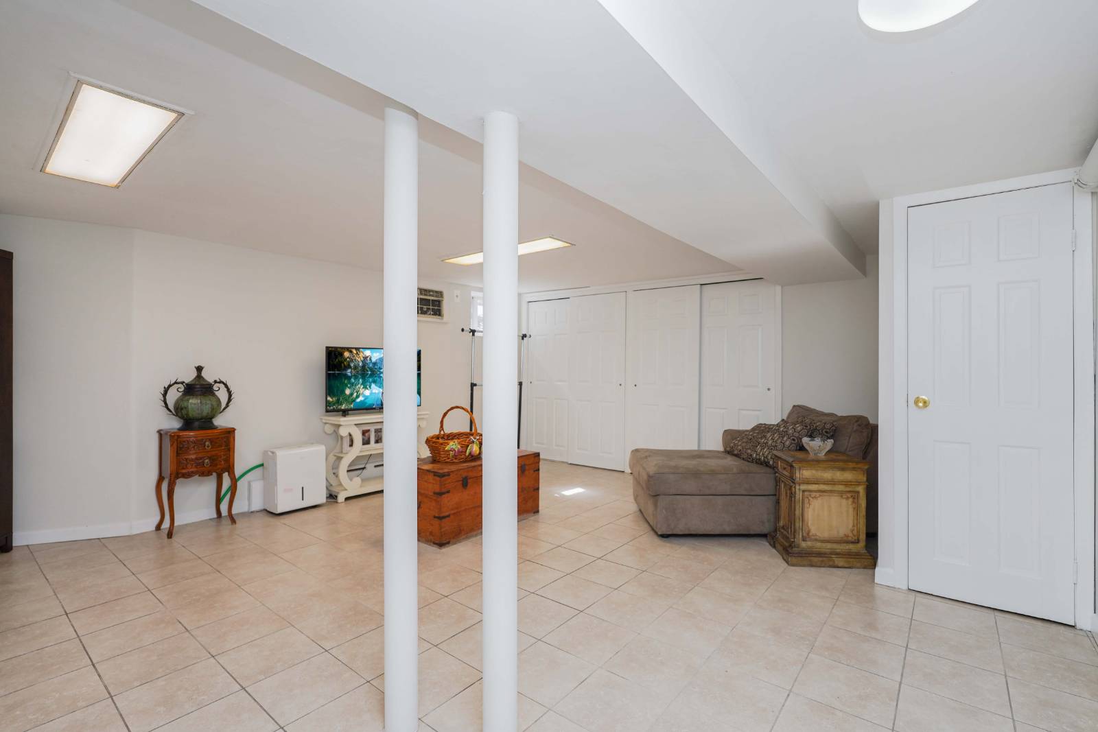 #46 photo, 2233 East 72 Street, Bergen Beach , NY 11234